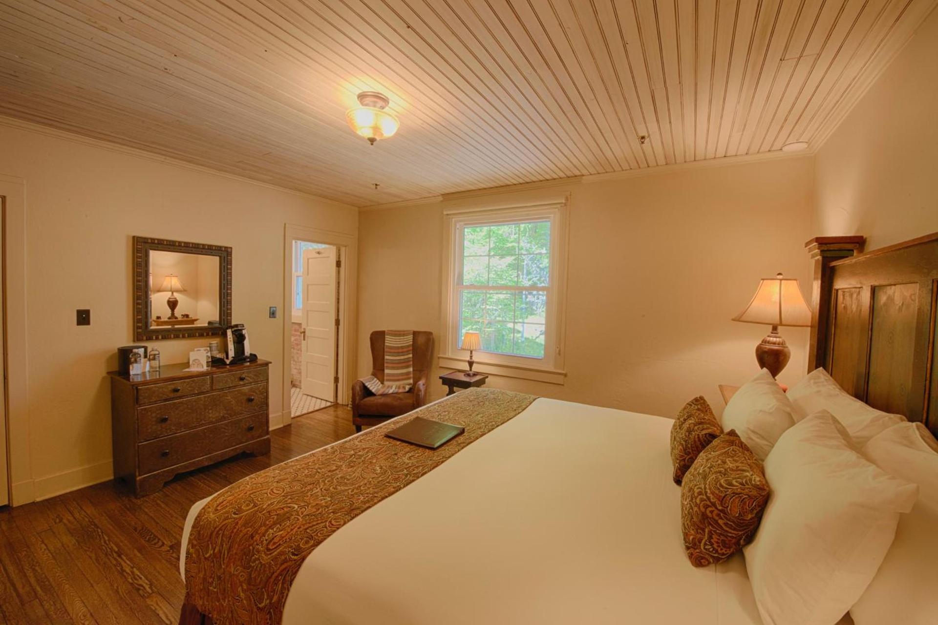 Historic Tapoco Lodge Resort photo 62