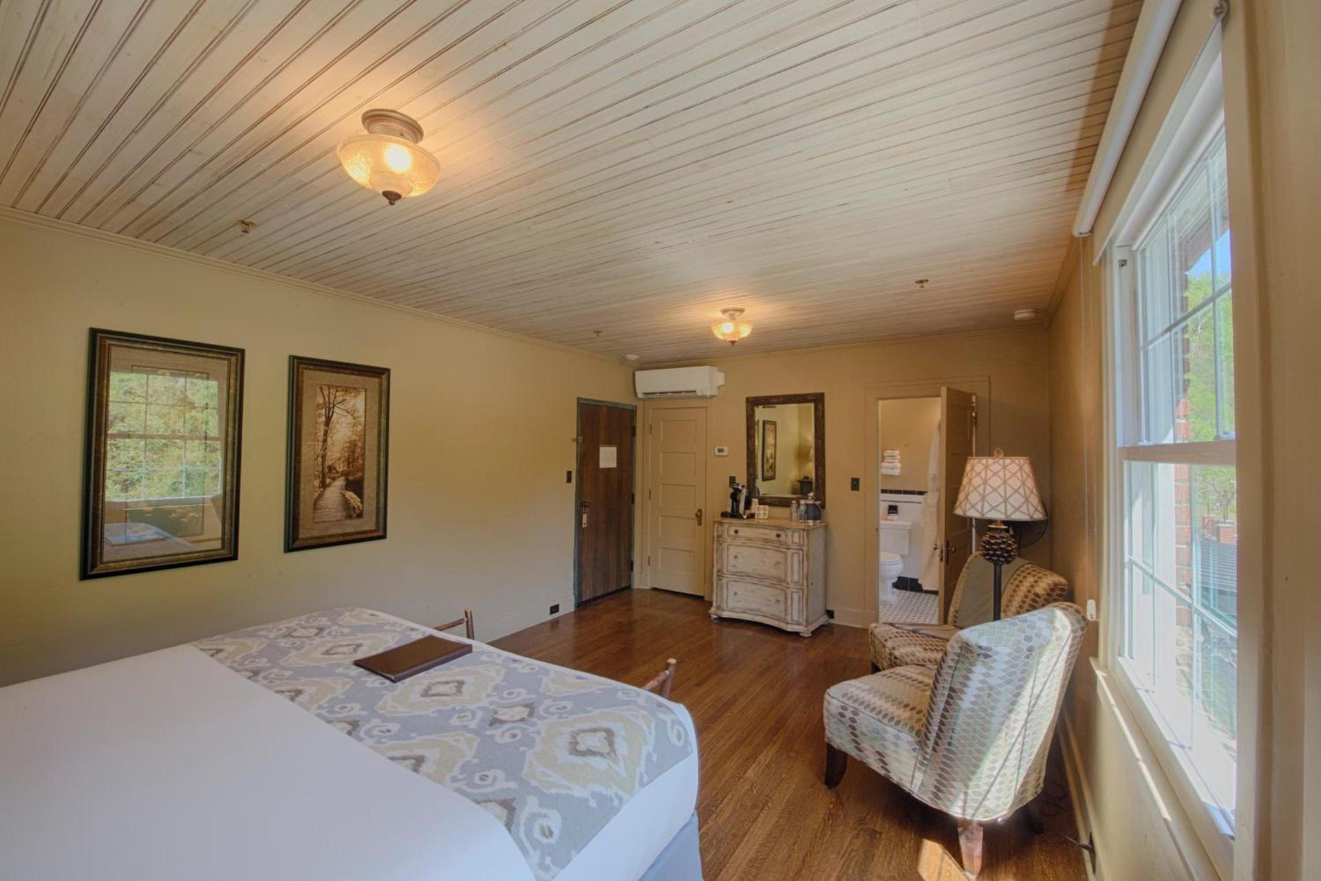Historic Tapoco Lodge Resort photo 79