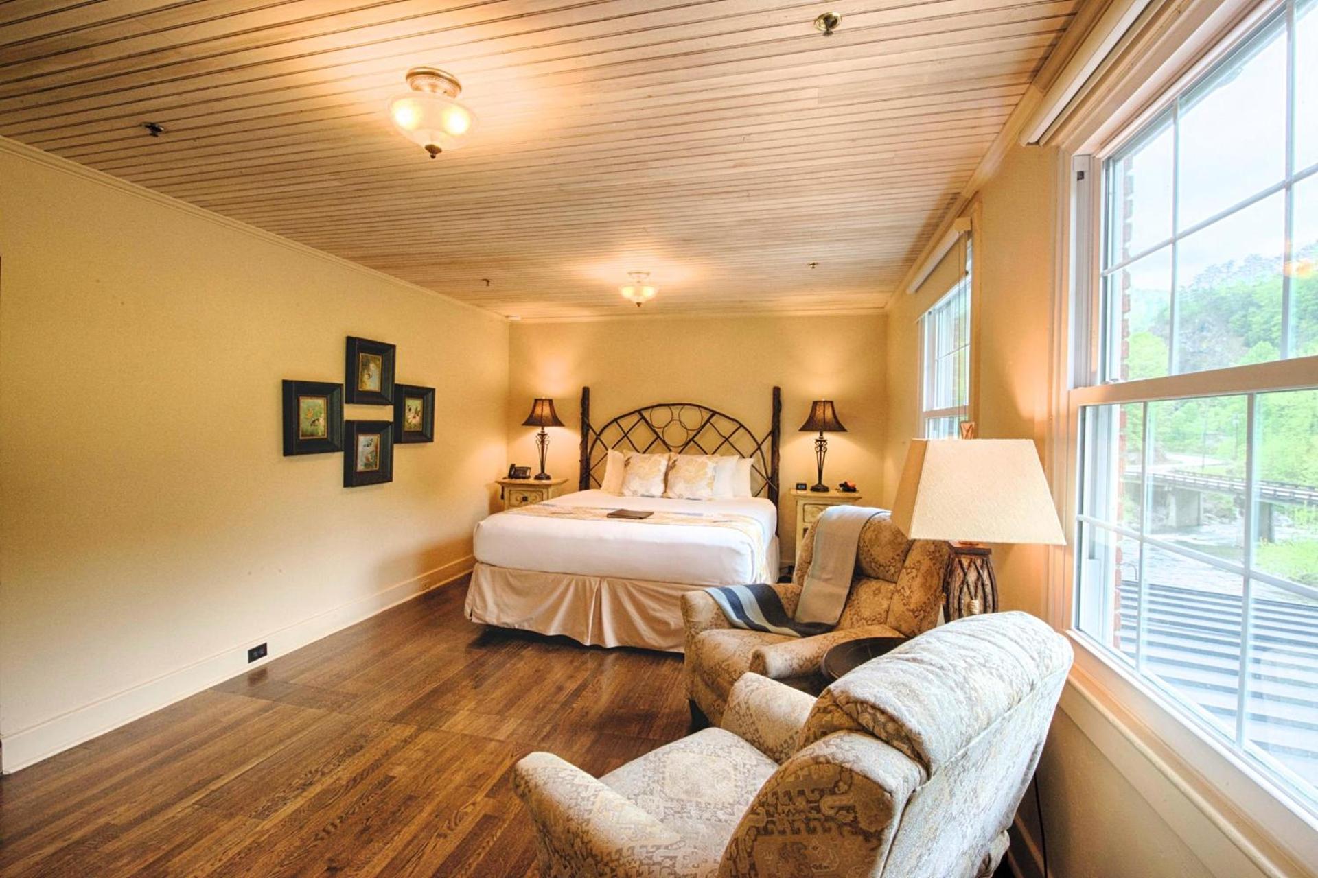 Historic Tapoco Lodge Resort photo 86
