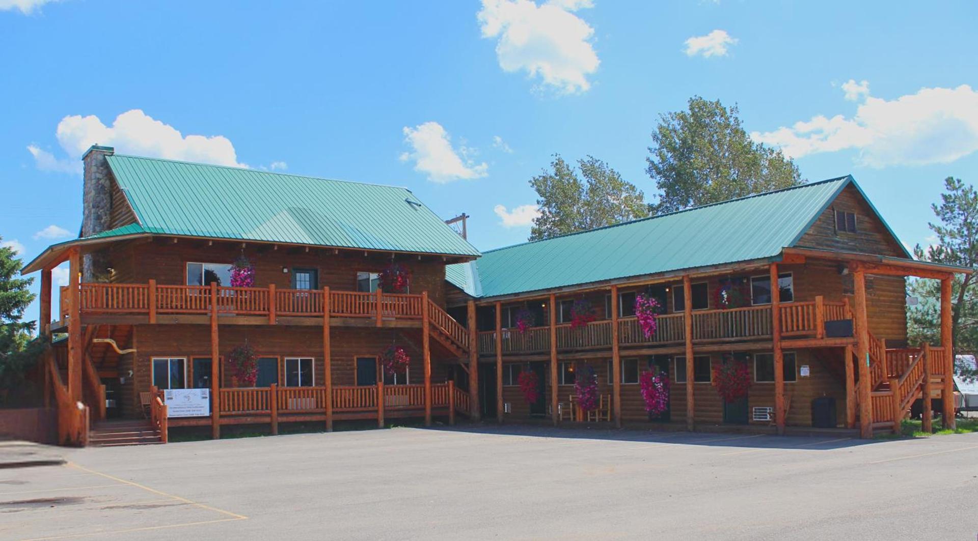River Lodge — hotel in Island Park