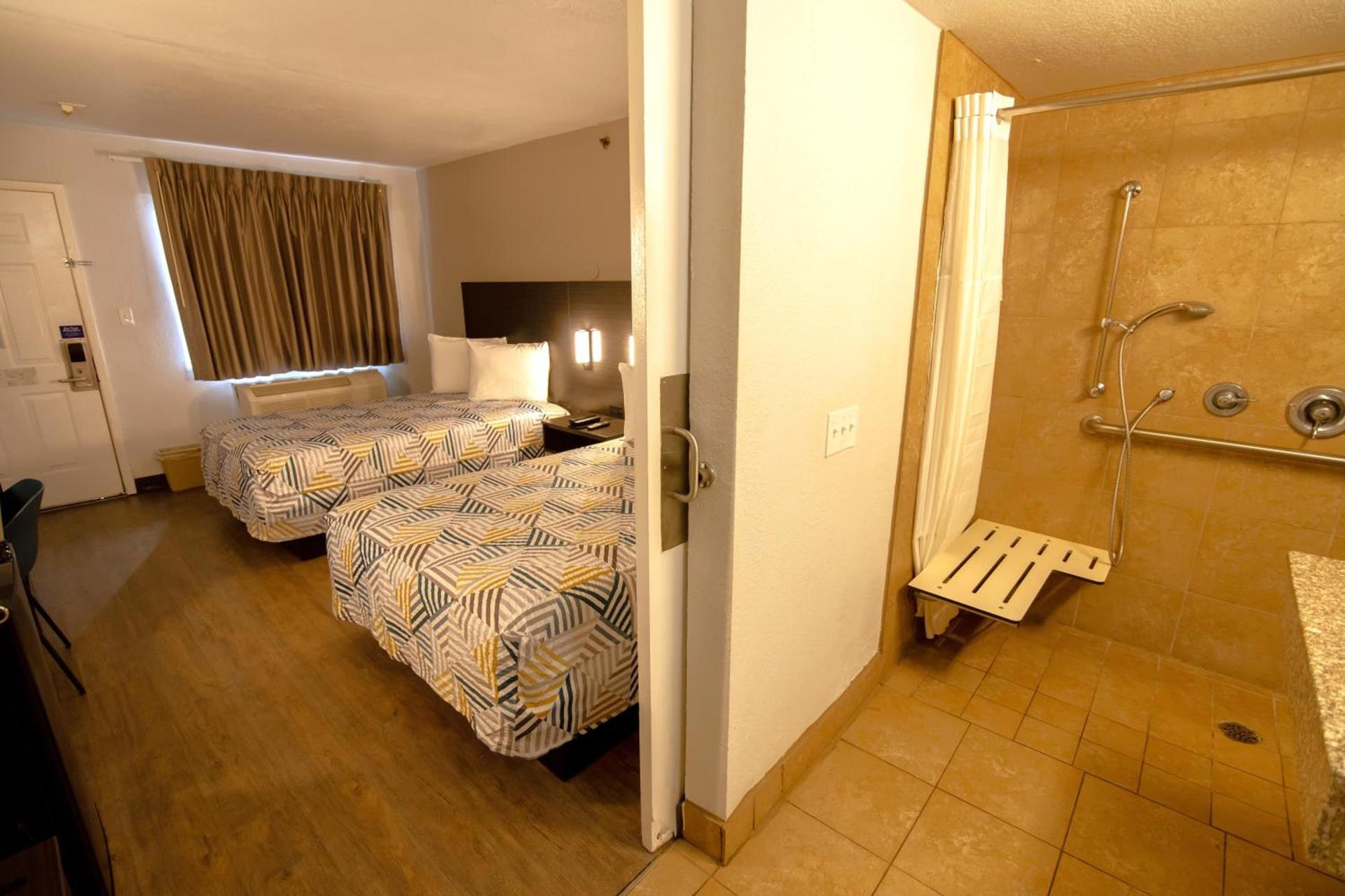 Masters Inn Tucker photo 53