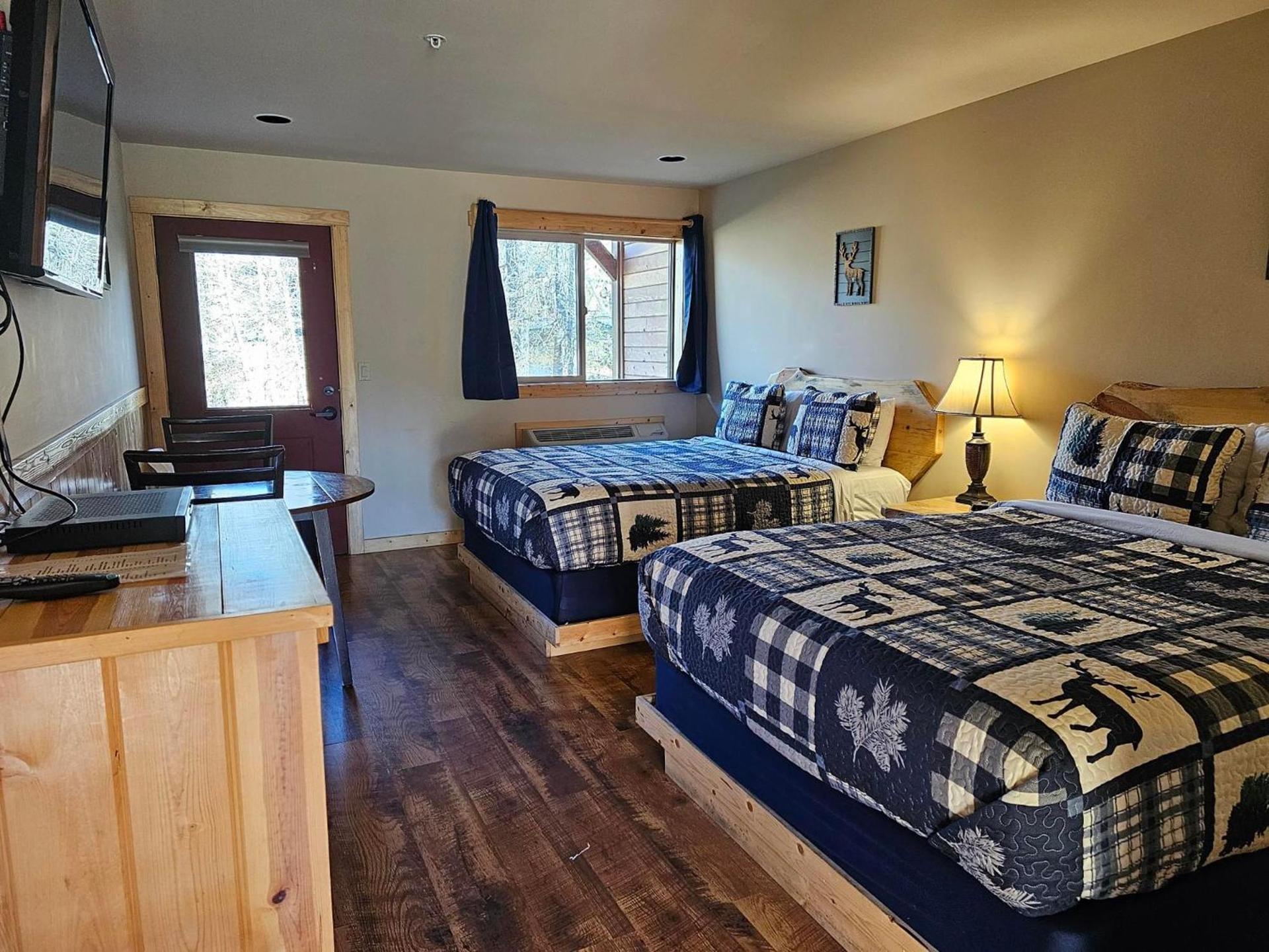 Methow River Lodge and Cabins photo 56