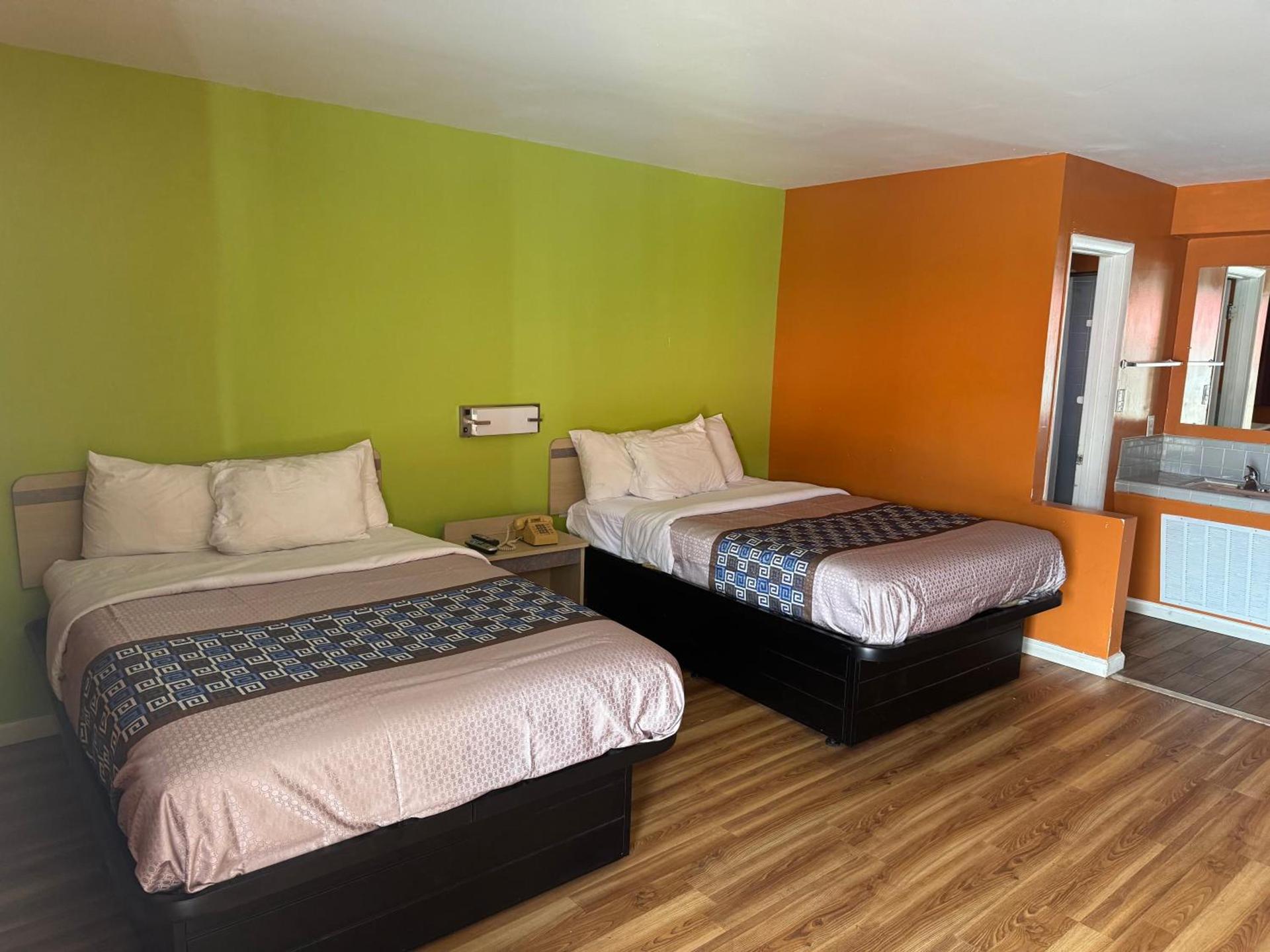Budget Inn Pulaski photo 2