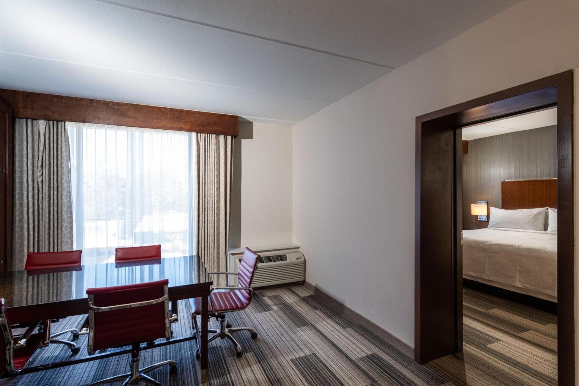 Four Points by Sheraton Atlanta Airport West photo 12