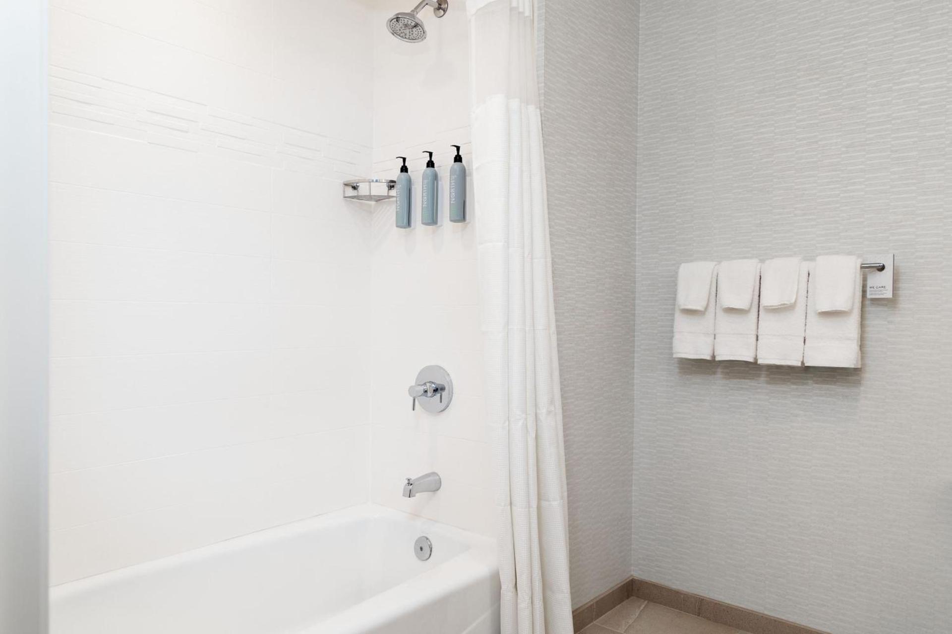 Residence Inn by Marriott Anaheim Brea photo 37