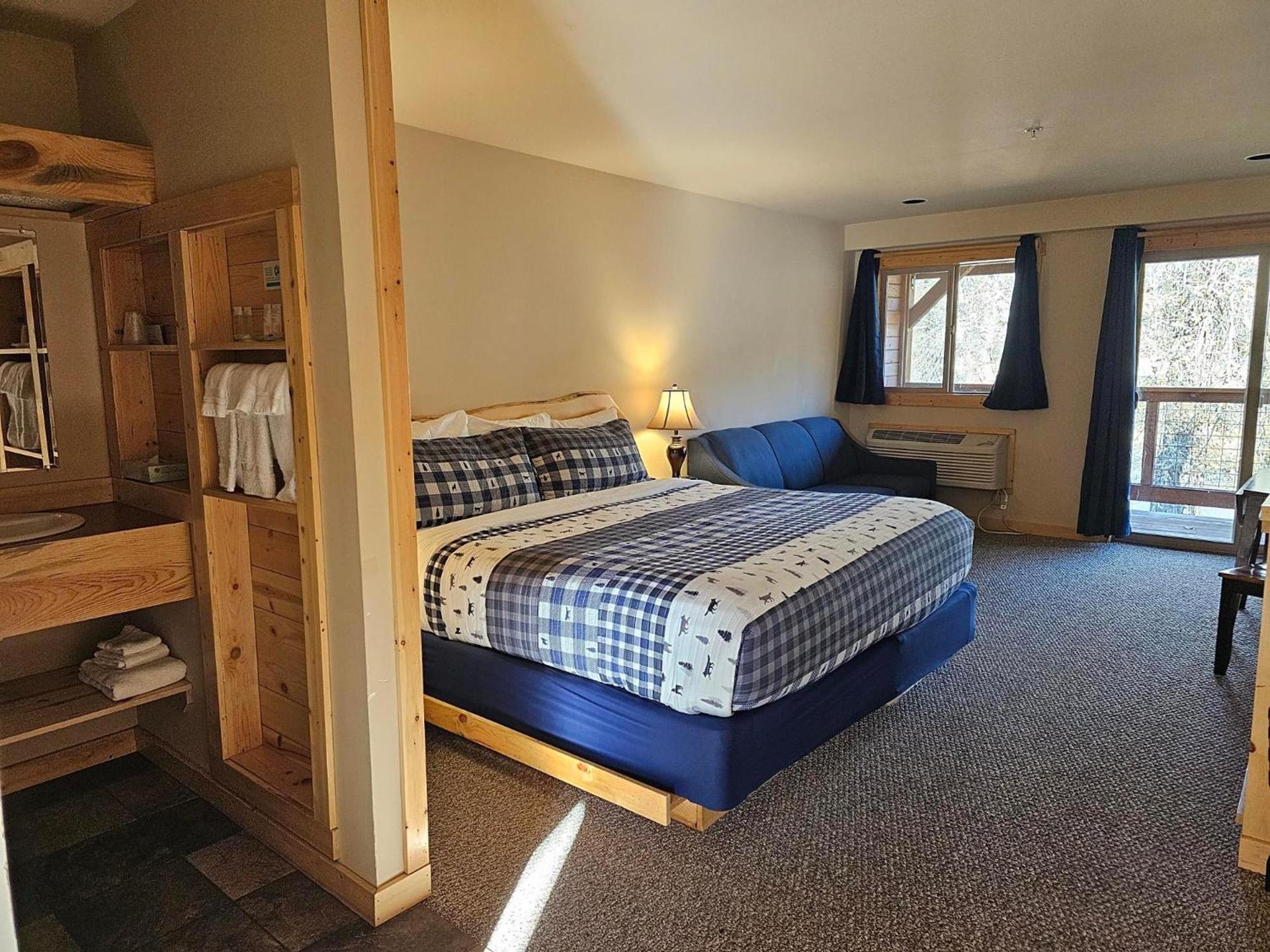 Methow River Lodge and Cabins photo 34