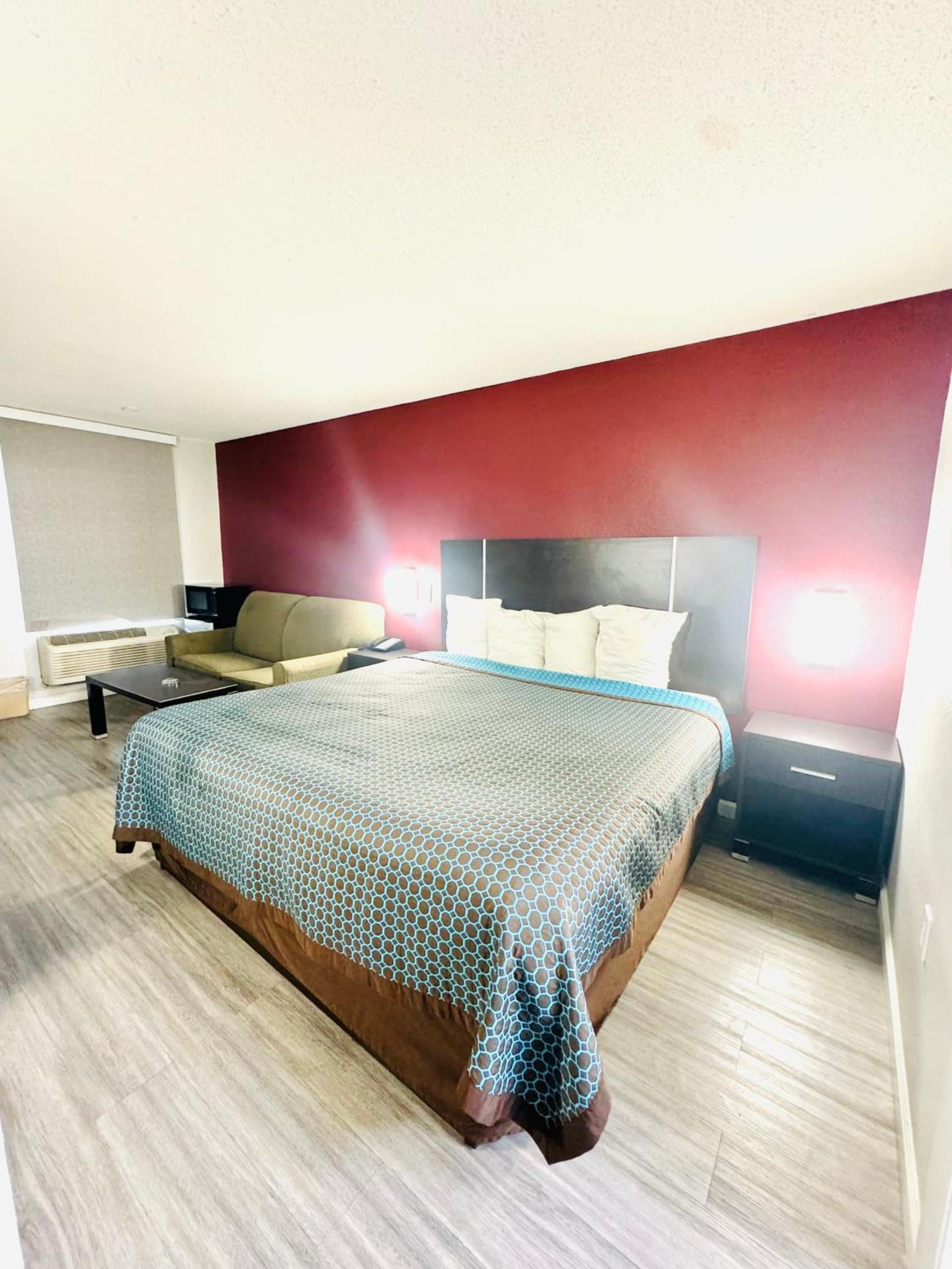 RELAX INN photo 16
