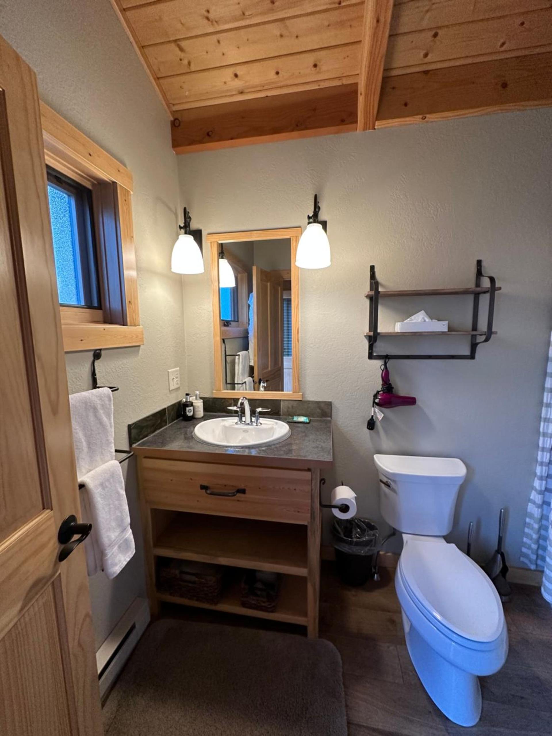 Chewuch Inn & Cabins photo 9