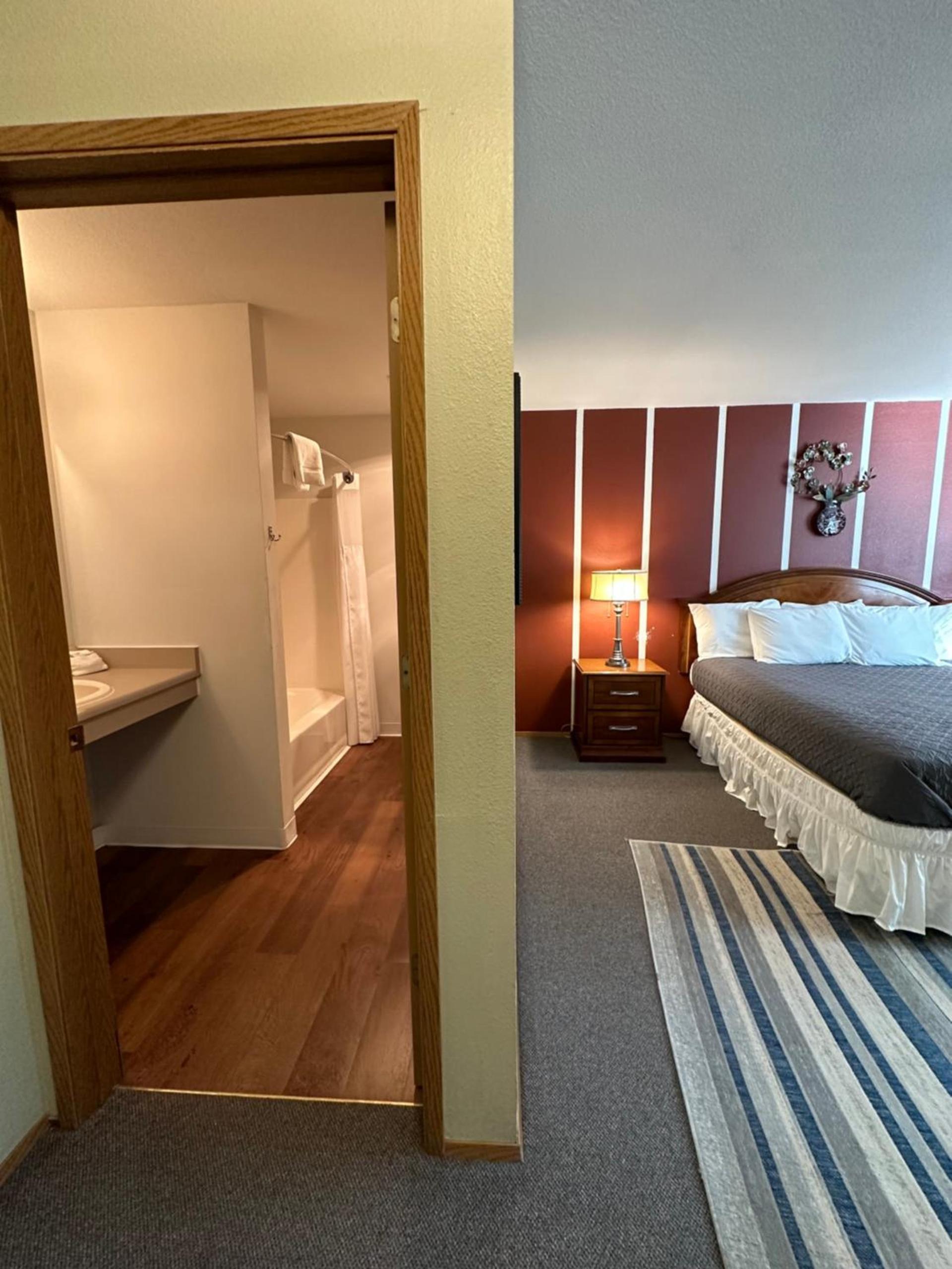 Packwood Lodge & Cabins photo 12