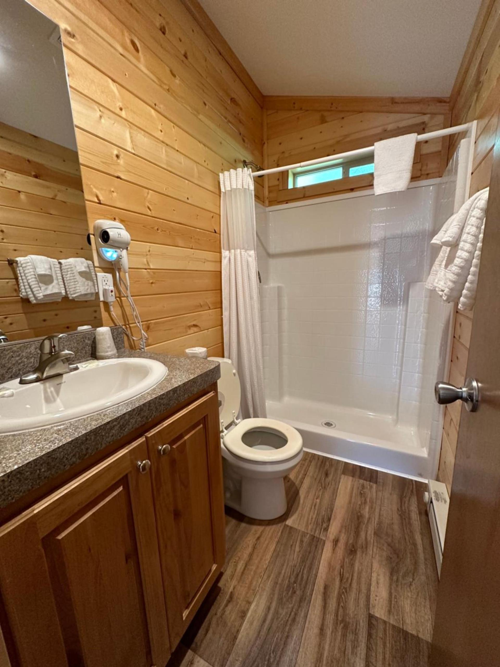 Packwood Lodge & Cabins photo 41