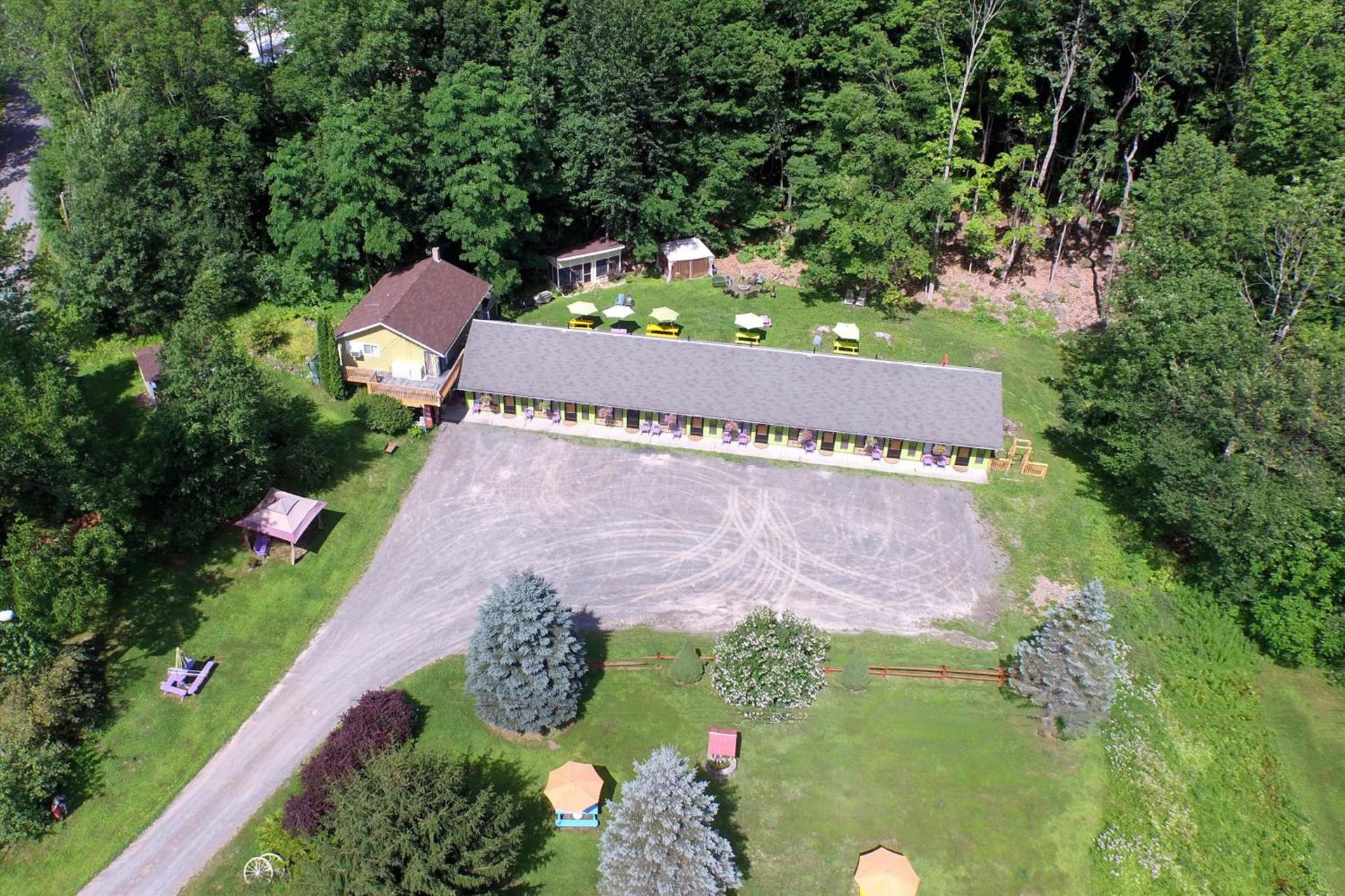 Starlite Motel & Suites photo 57