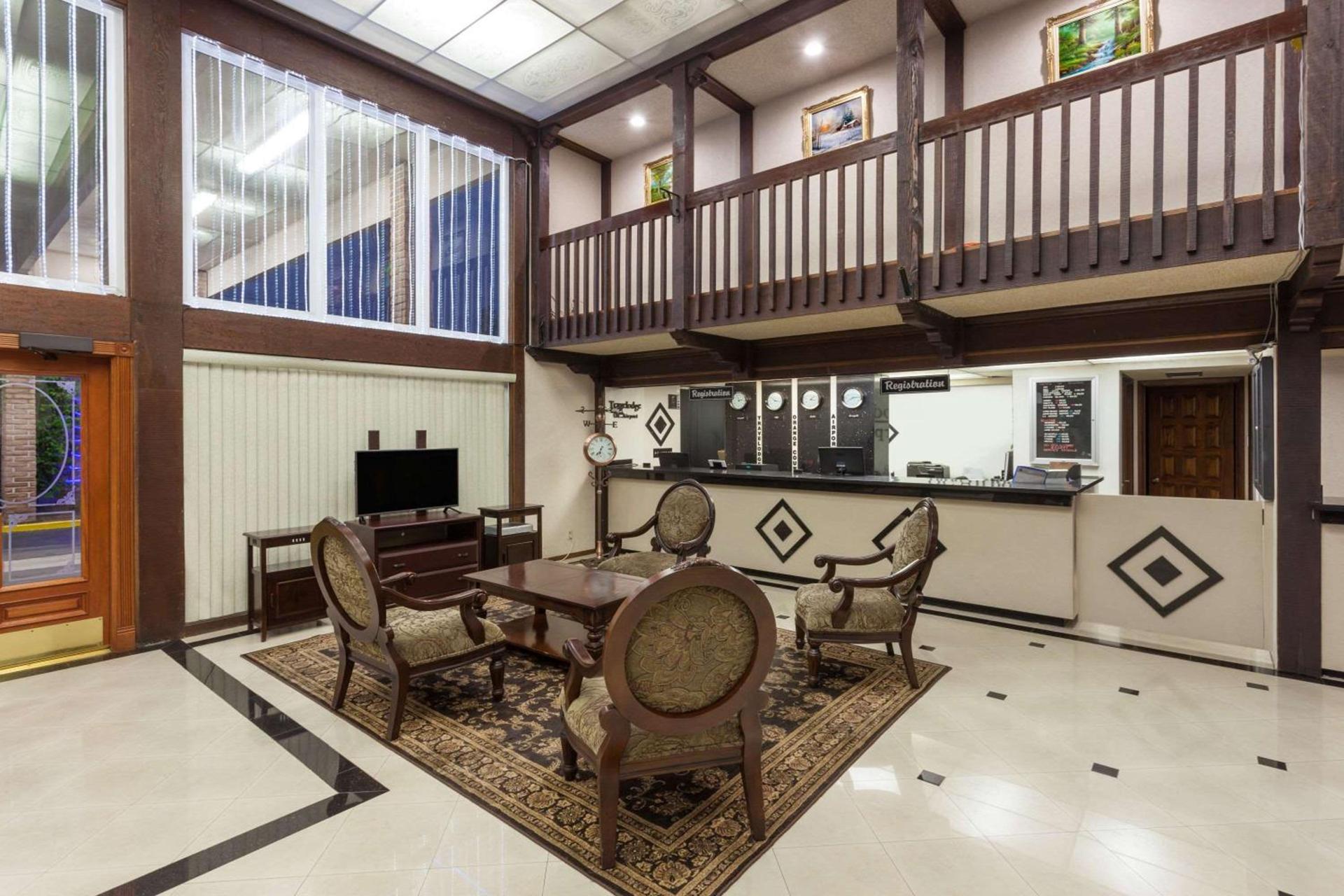 Travelodge by Wyndham Orange County Airport/ Costa Mesa photo 12