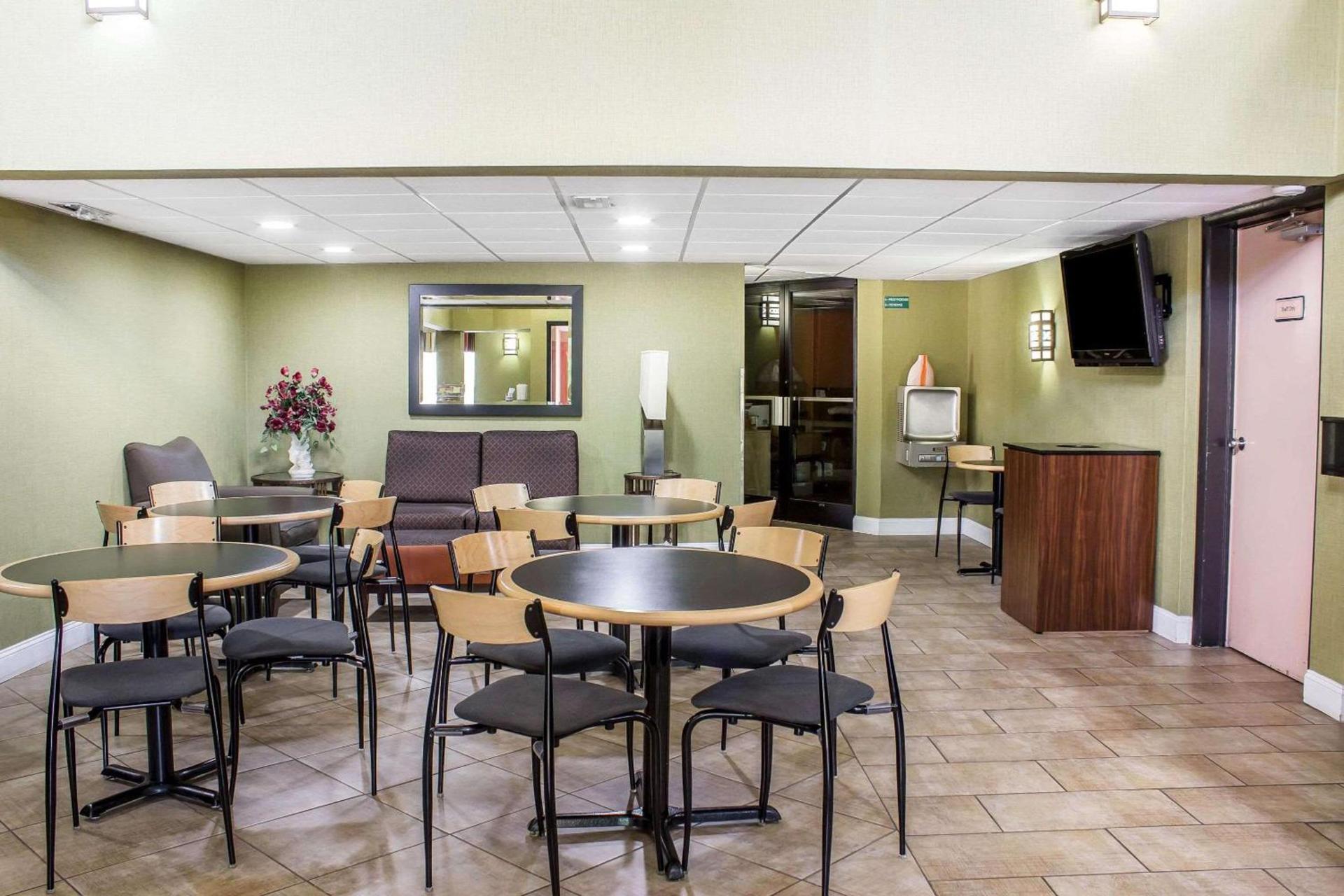 Quality Inn Selma - Smithfield photo 32