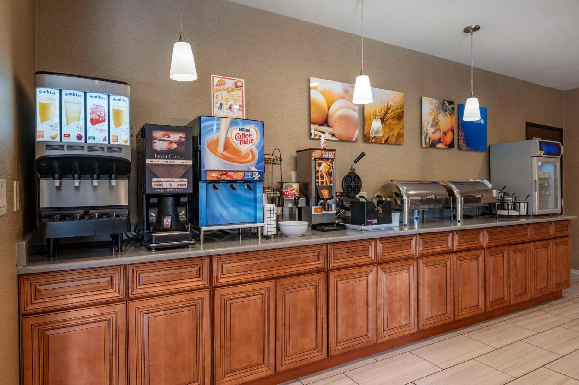 Comfort Inn Romeoville - Bolingbrook photo 20