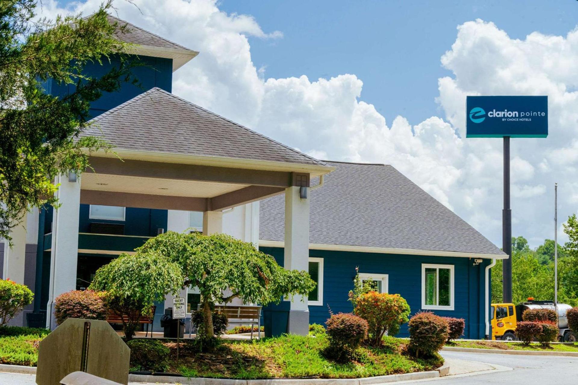 Clarion Pointe-Dillard near Blue Ridge Mountains photo 2