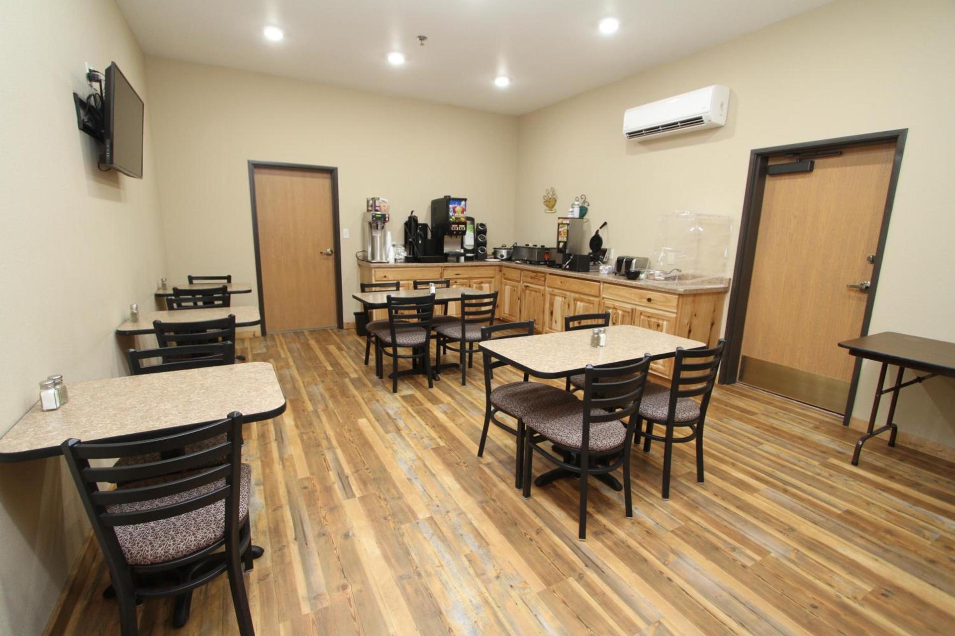 Bowman Lodge & Convention Center photo 43