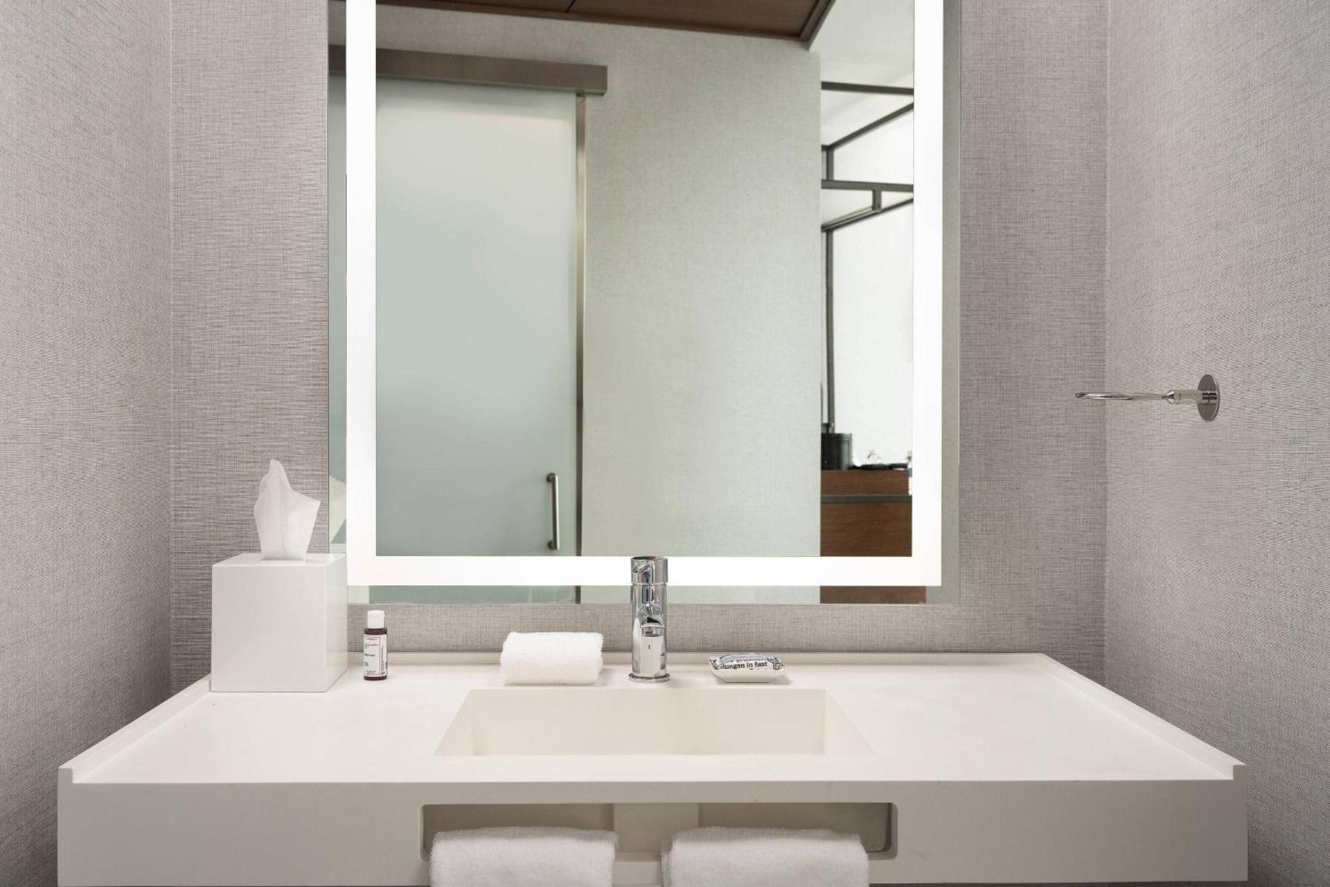 AC Hotel by Marriott Austin-University photo 23