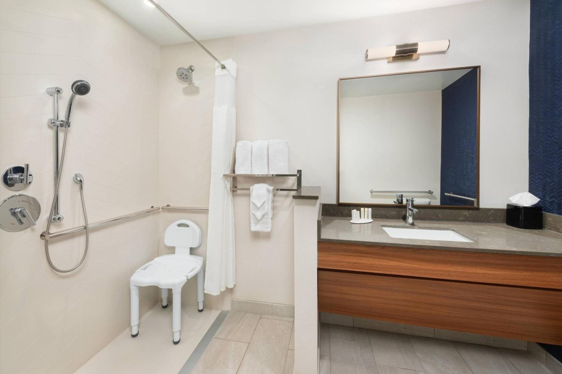 Fairfield Inn & Suites Santee photo 11