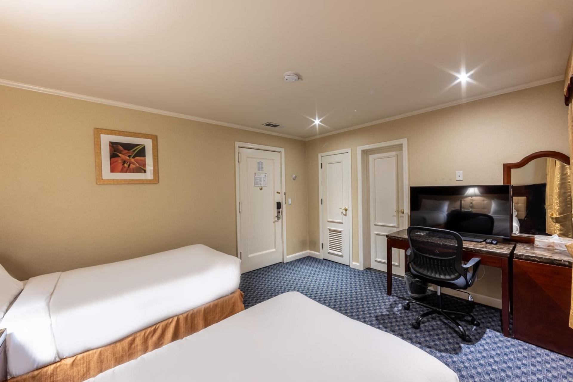 Hotel Stanford photo 9