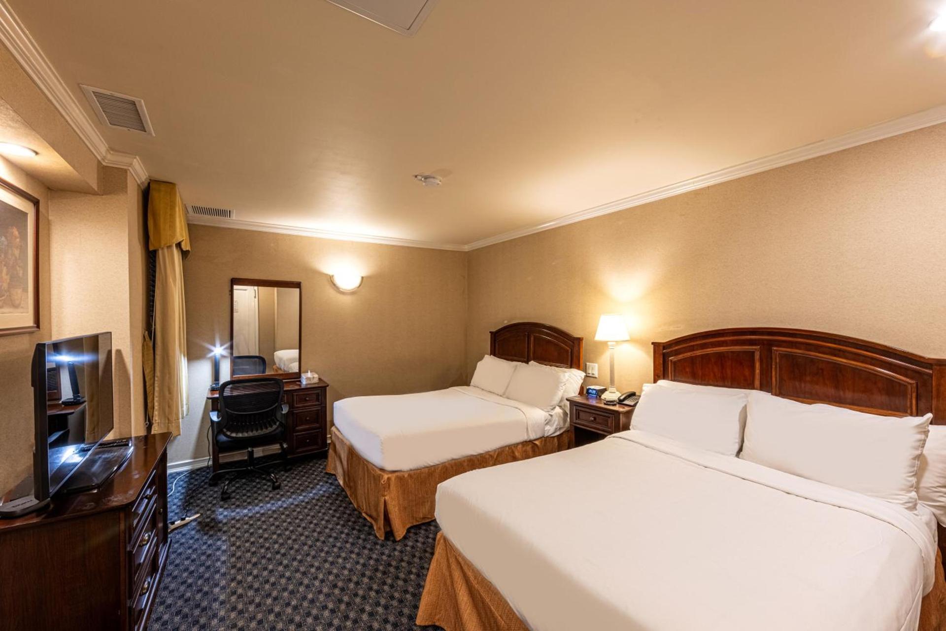 Hotel Stanford photo 30