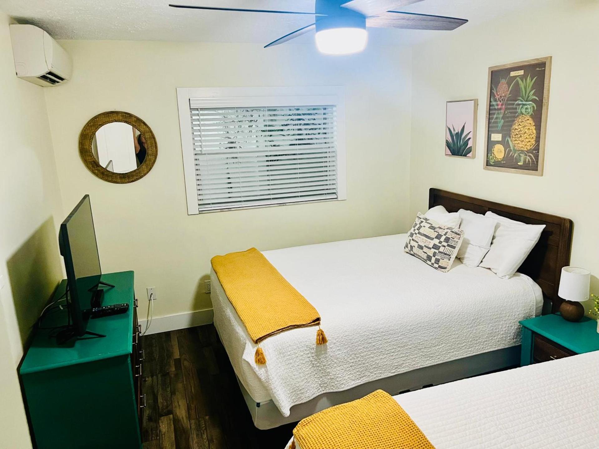 Safety Harbor Motel photo 45