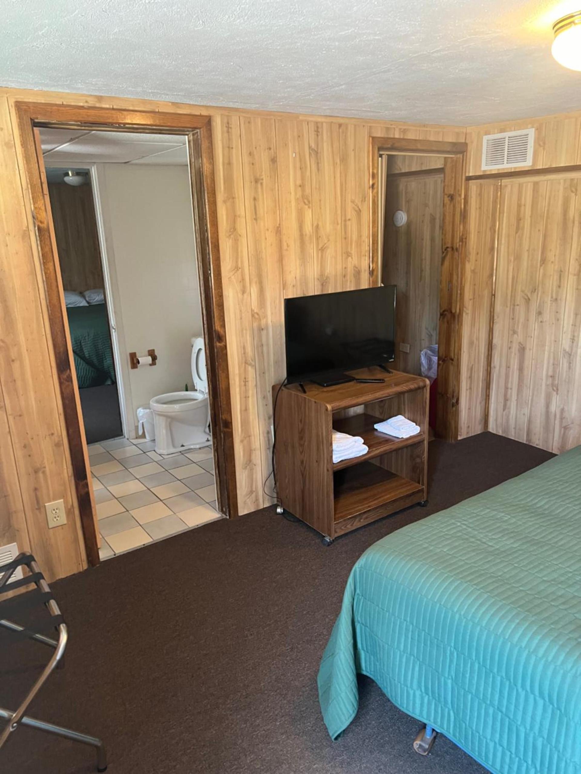 The Lodge at LPL photo 19