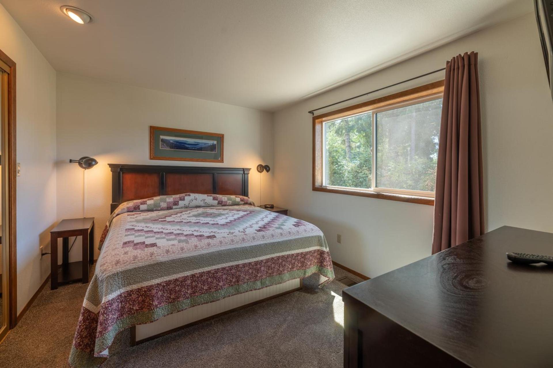 Pend Oreille Shores Resort photo 44