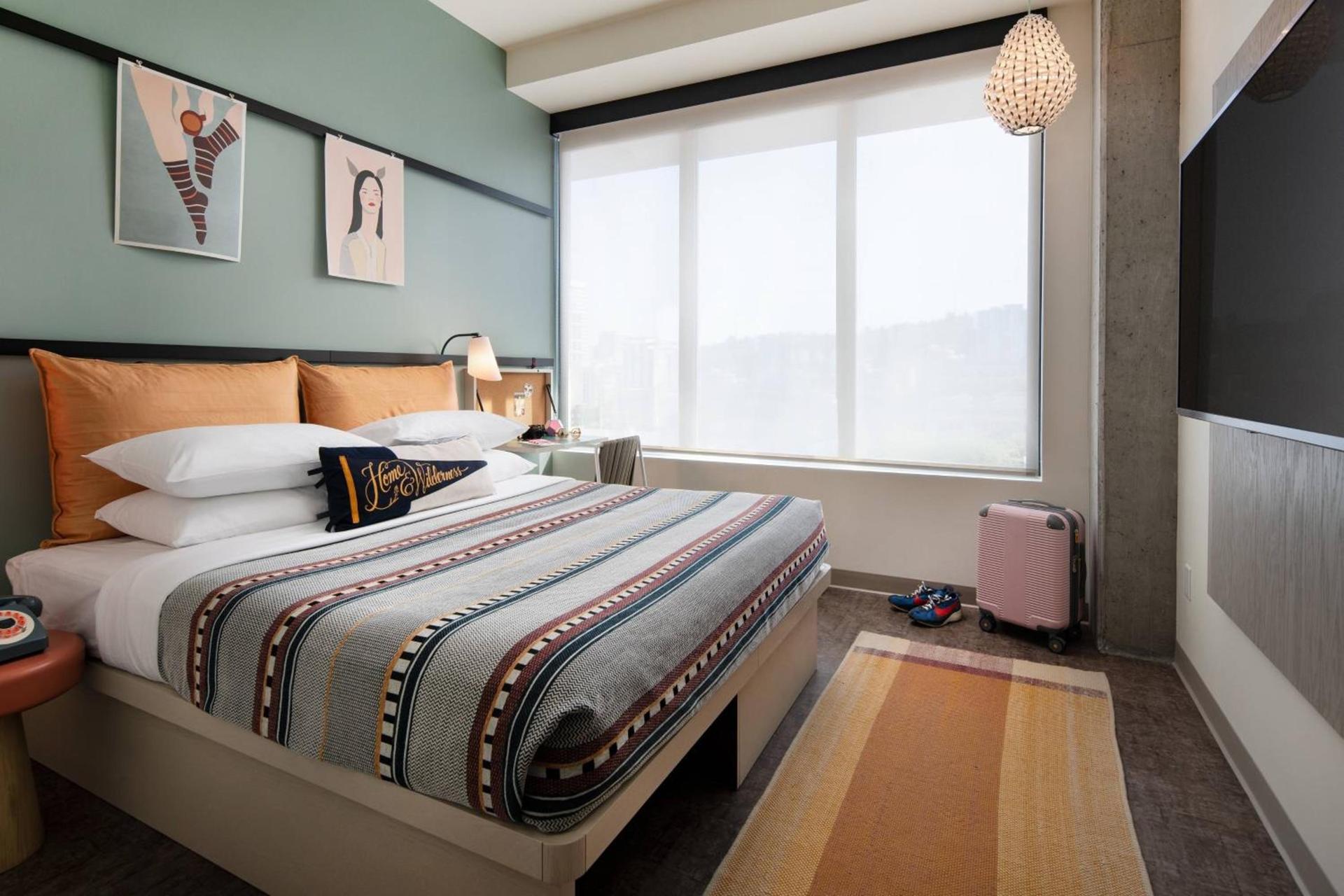 Moxy Portland Downtown photo 8