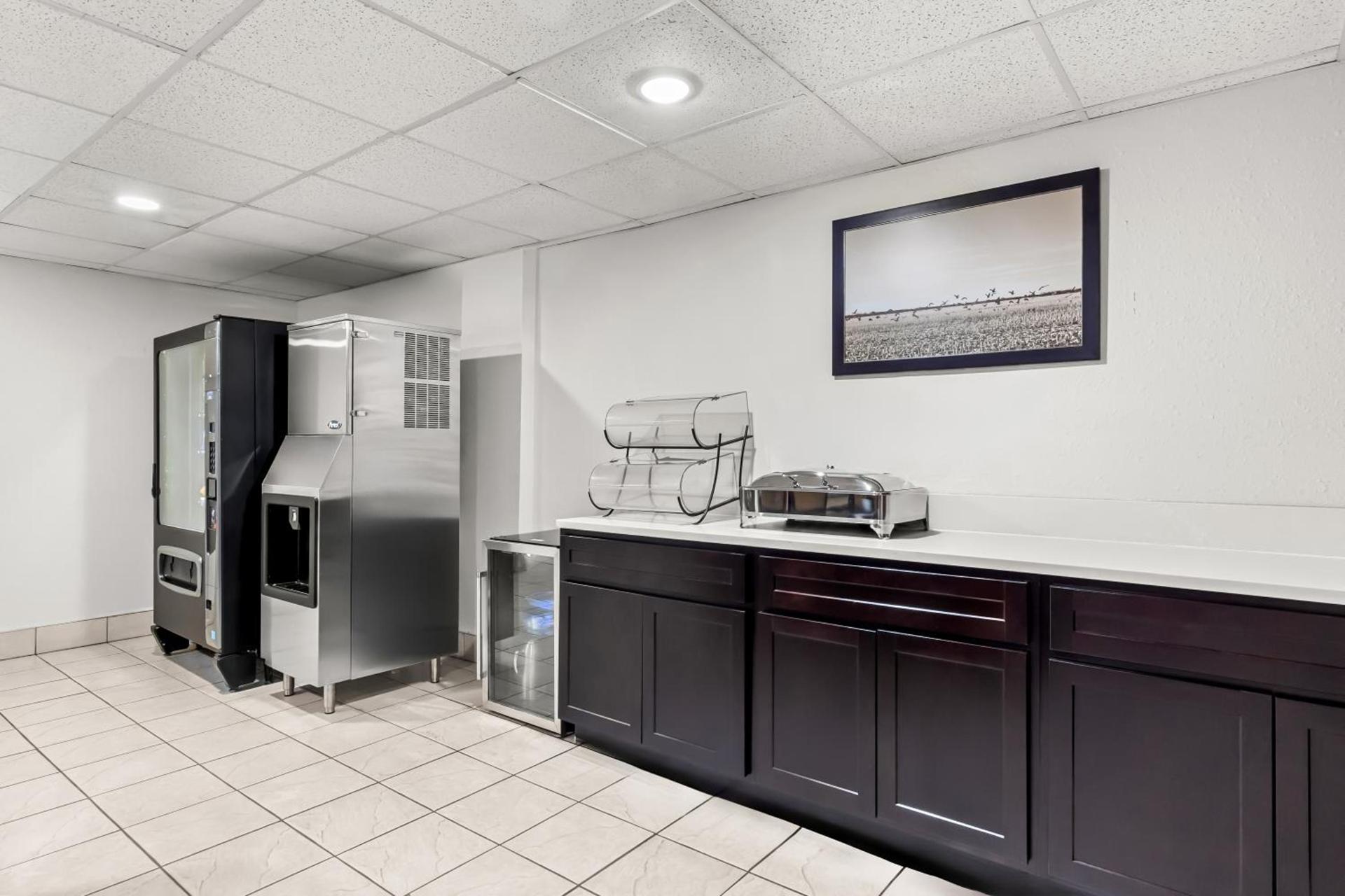 Red Lion Inn & Suites Saint Louis photo 15