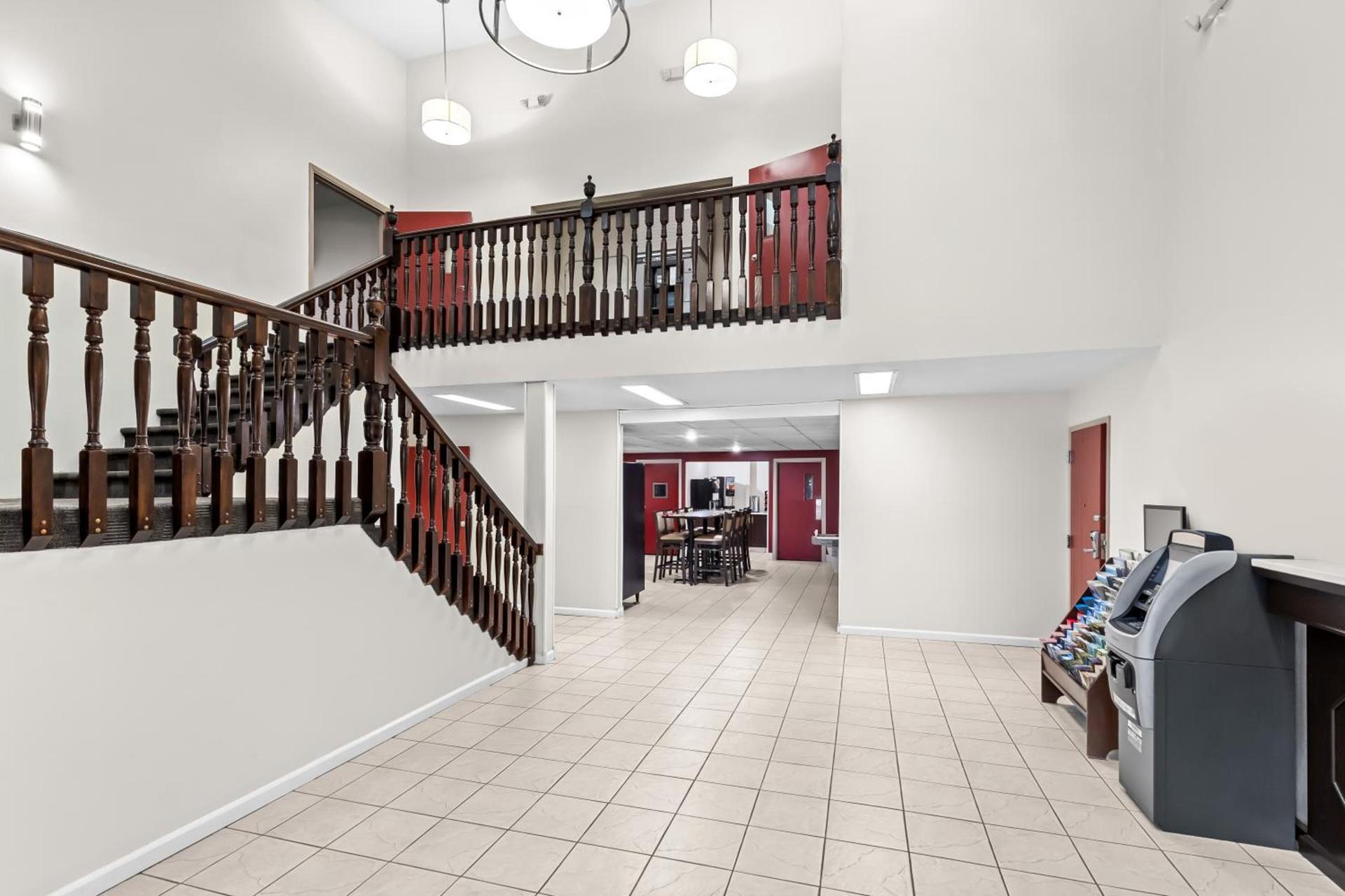 Red Lion Inn & Suites Saint Louis photo 21