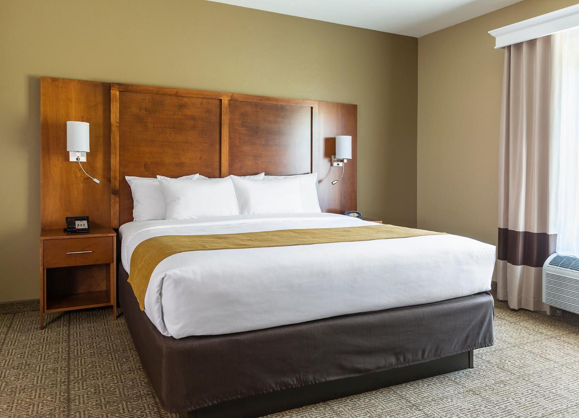 Comfort Suites Hartville-North Canton photo 18