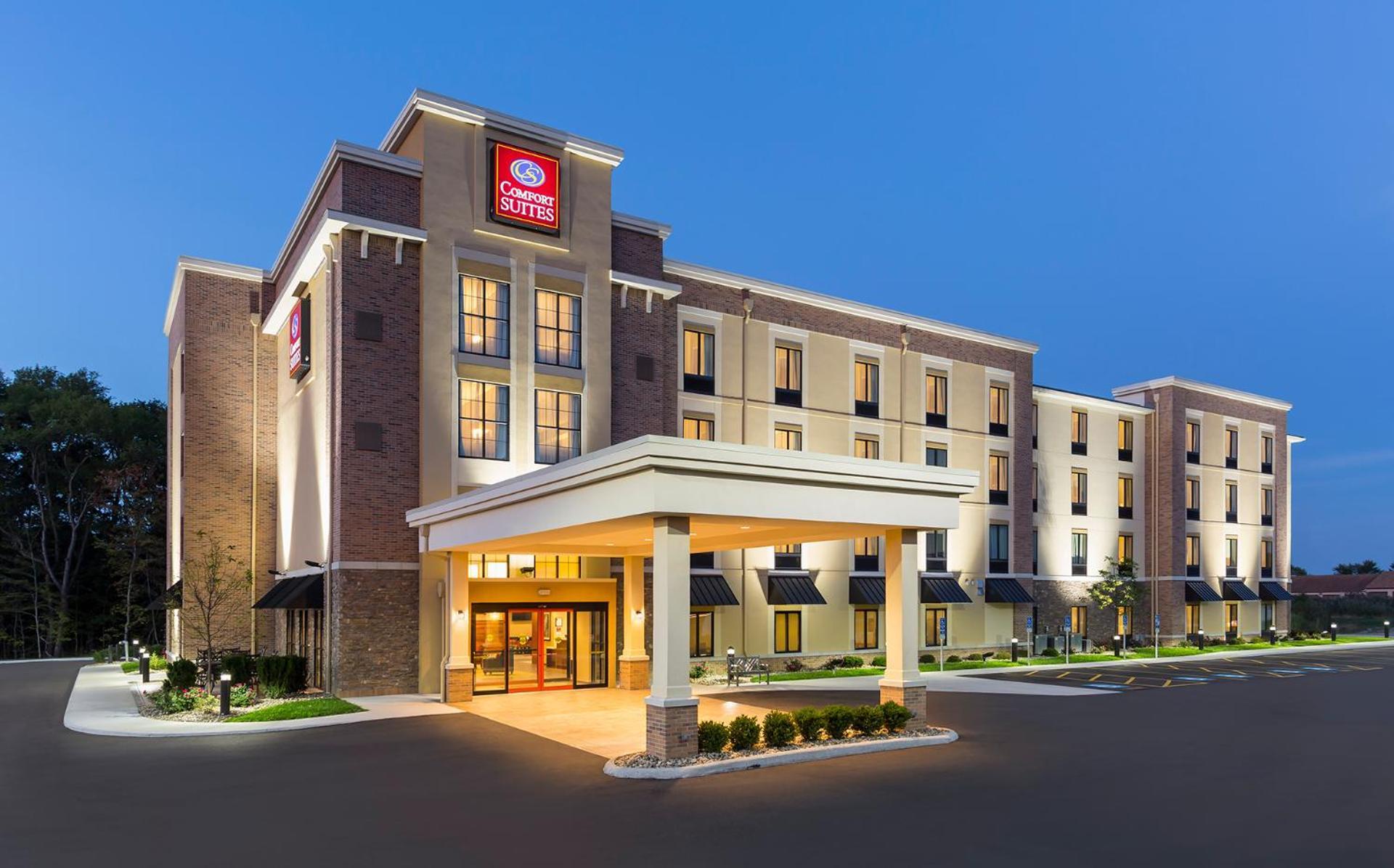 Comfort Suites Hartville-North Canton photo 28