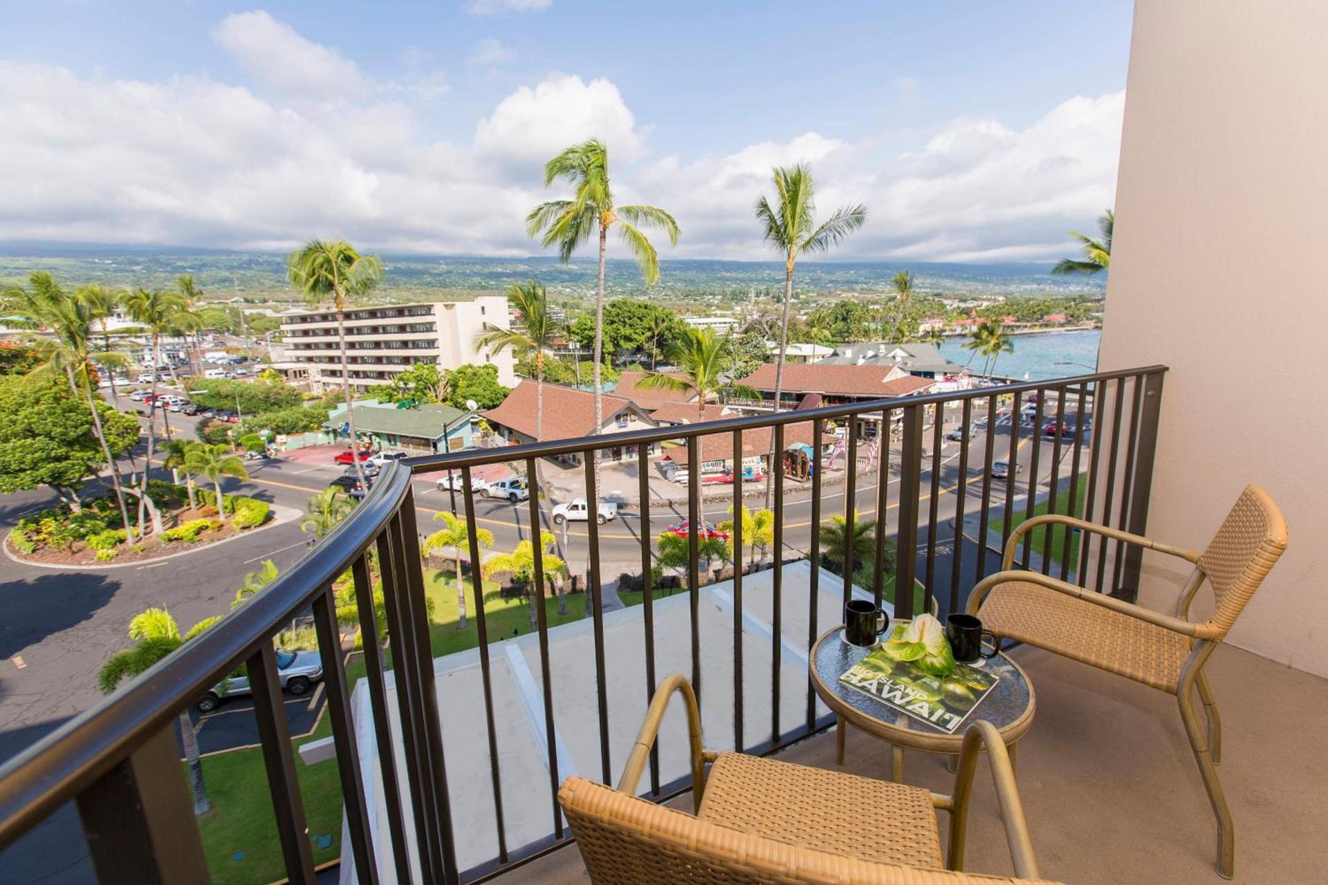 Courtyard by Marriott King Kamehameha's Kona Beach Hotel photo 6