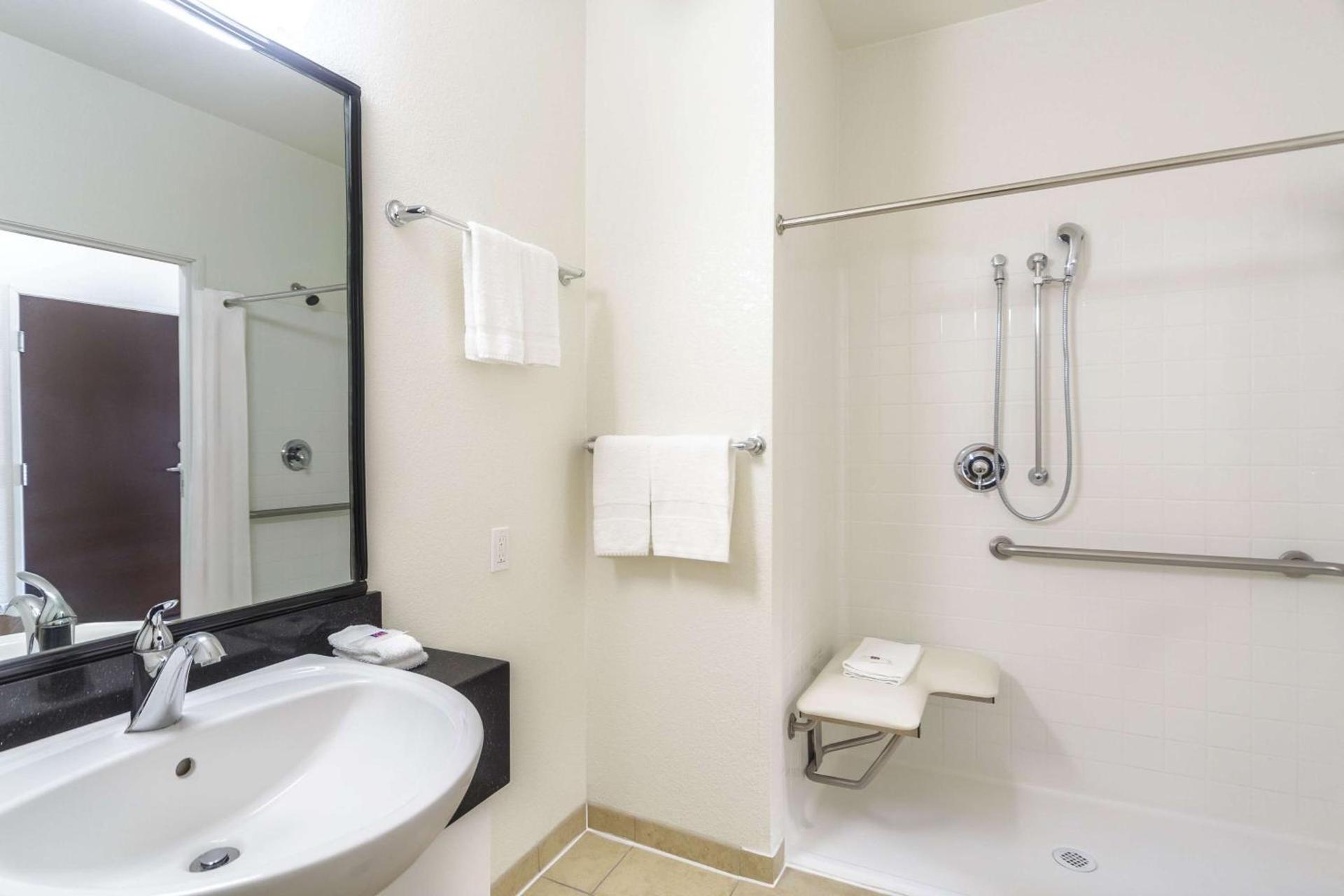 Motel 6-Laredo, TX - Airport photo 13
