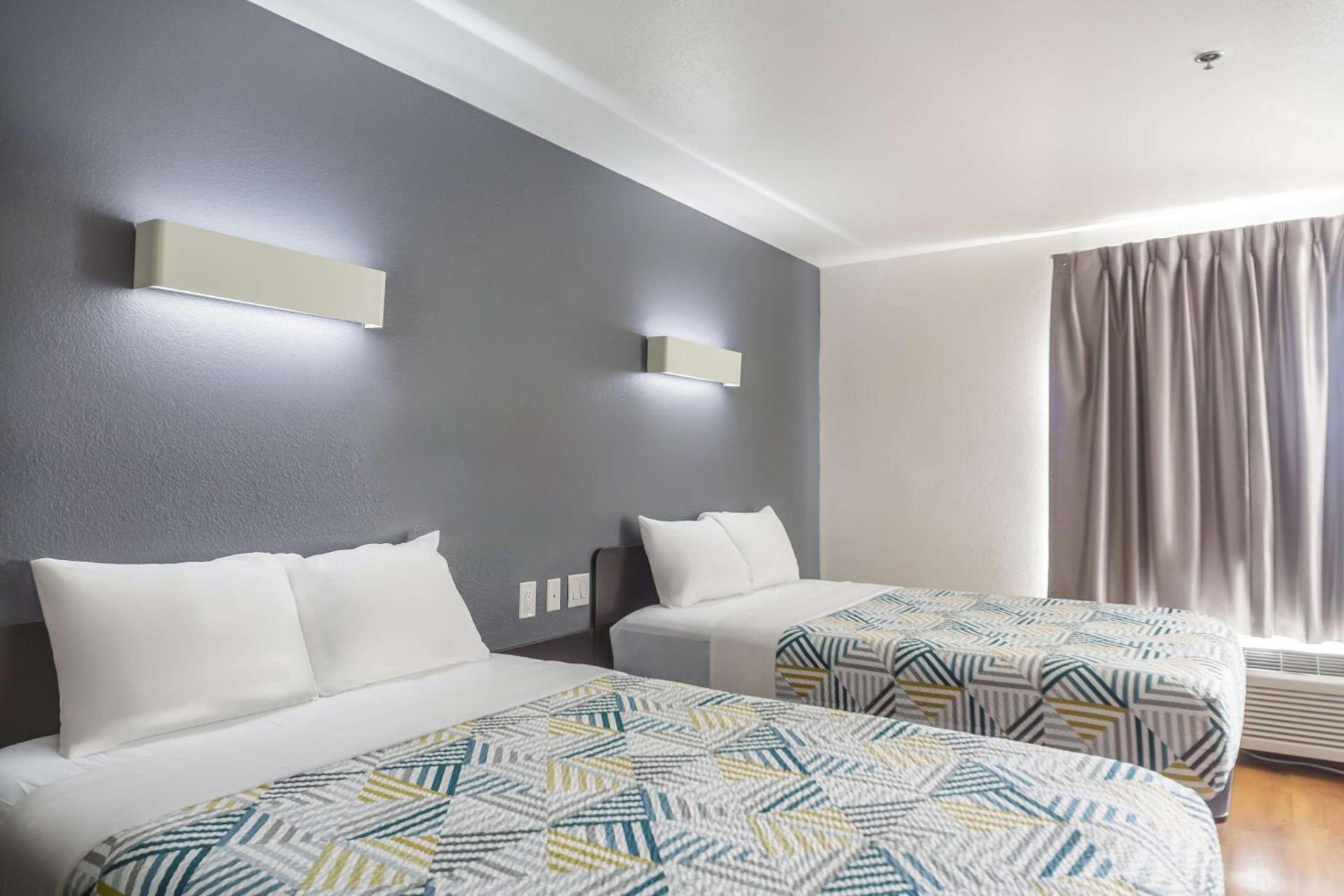 Motel 6-Laredo, TX - Airport photo 20