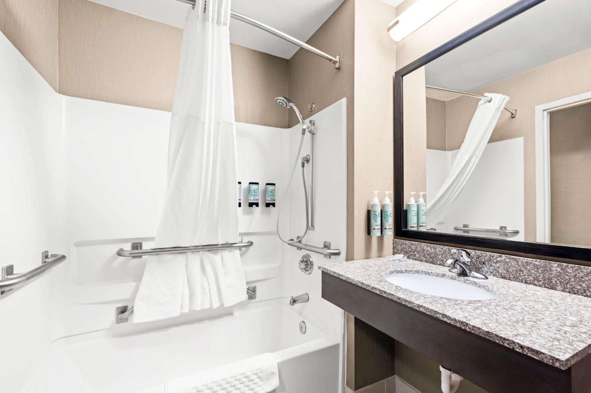 Best Western Maple City Inn photo 16