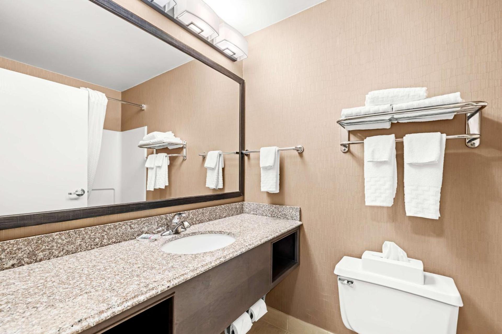 Best Western Maple City Inn photo 24