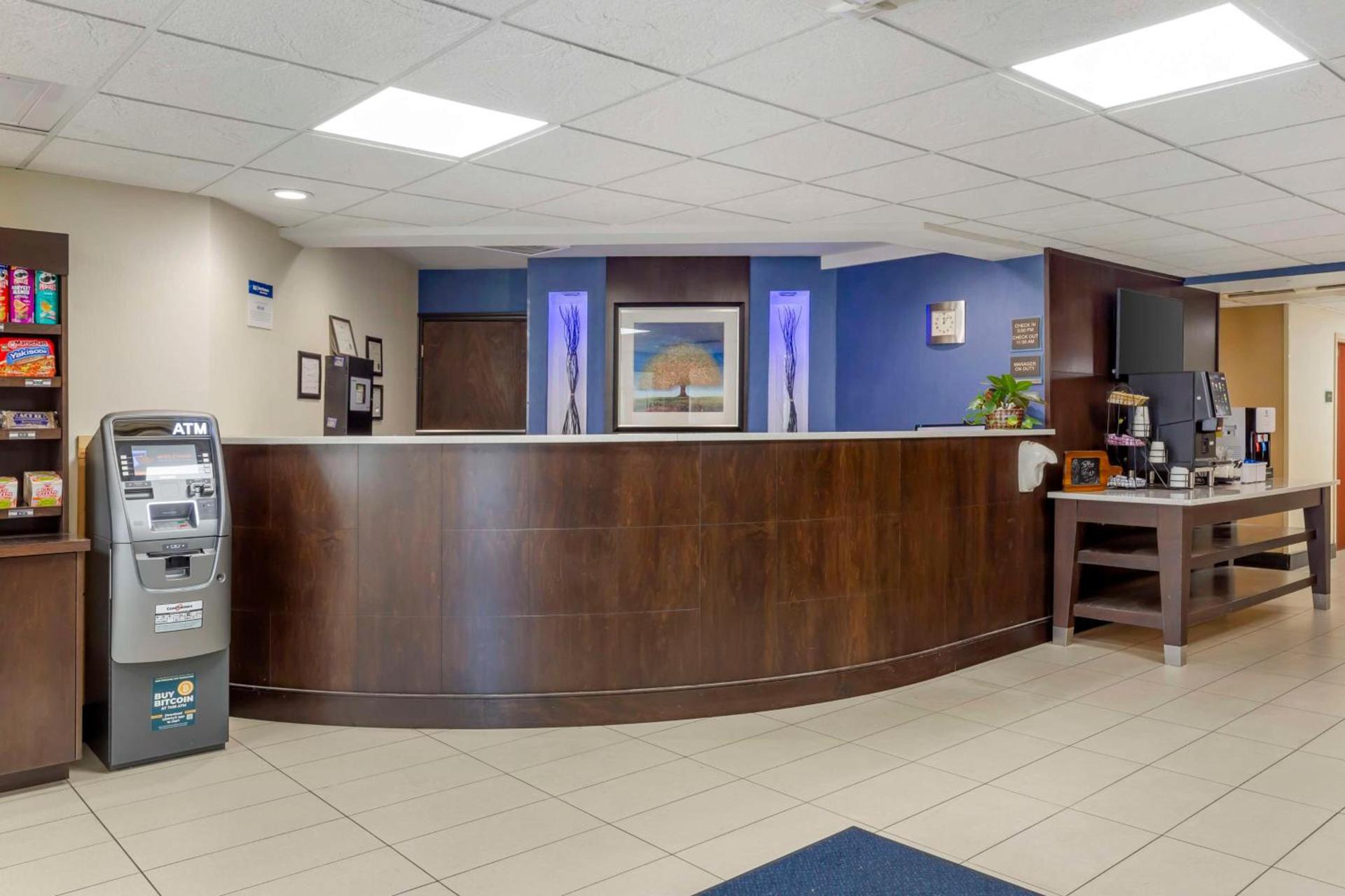 Best Western Plus Berkshire Hills Inn & Suites photo 13