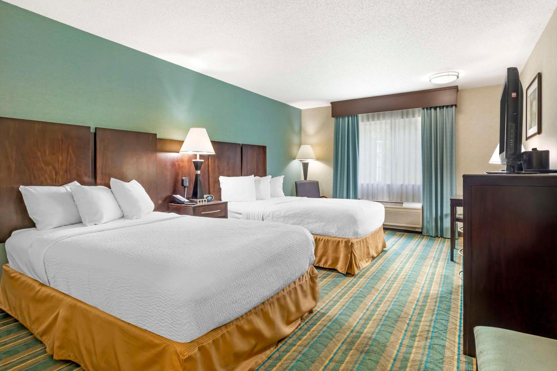 Best Western Plus Berkshire Hills Inn & Suites photo 20