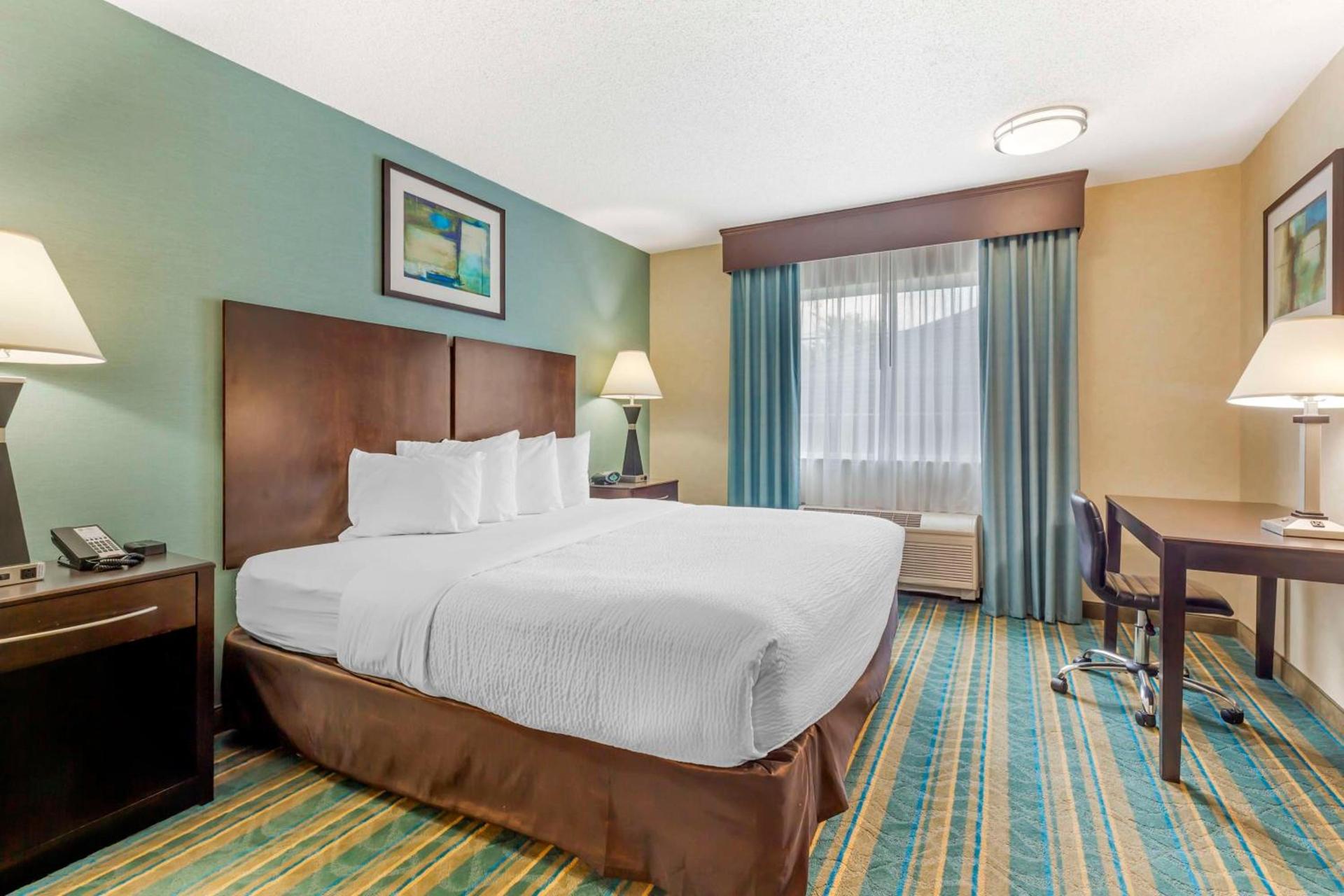 Best Western Plus Berkshire Hills Inn & Suites photo 30