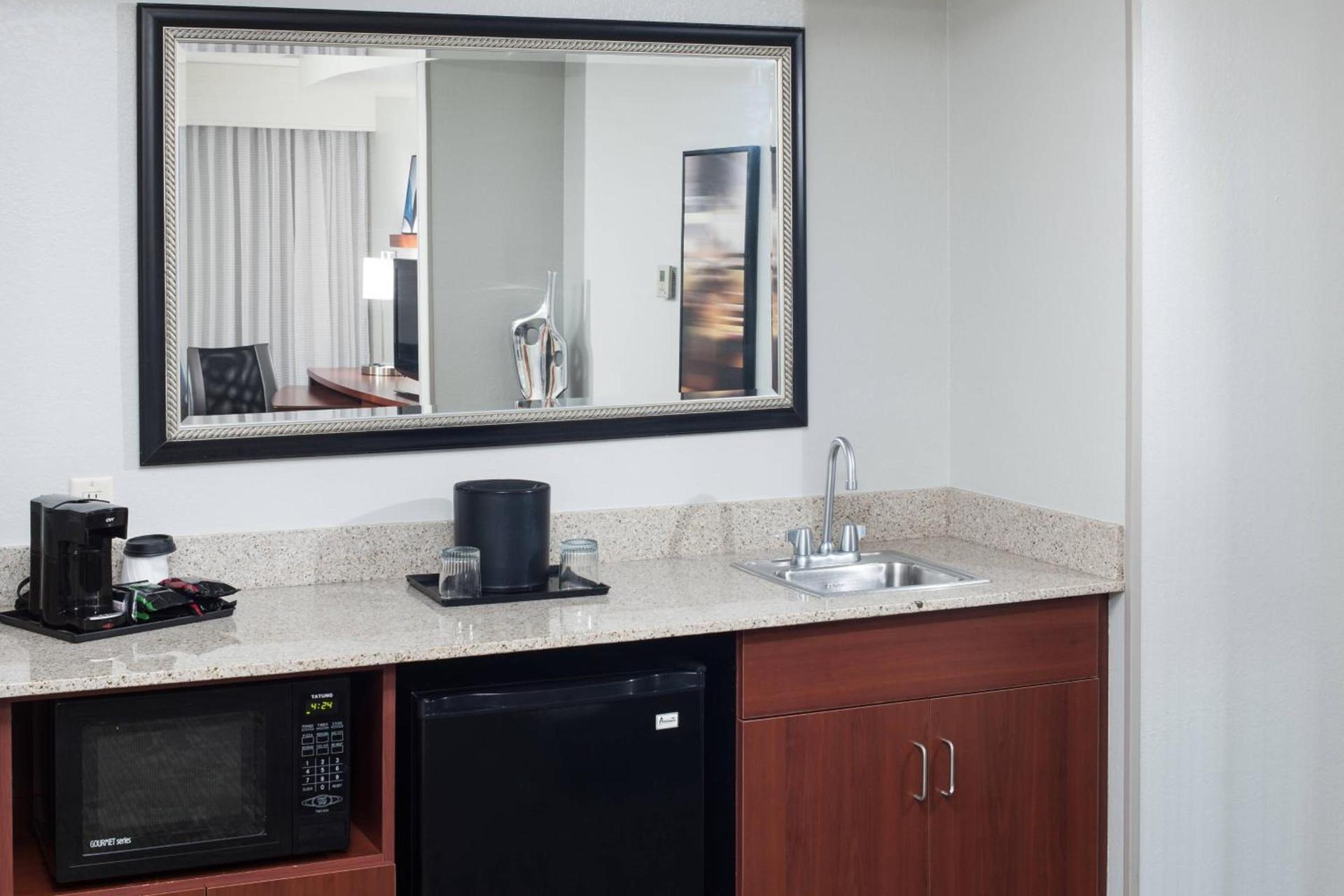 Courtyard by Marriott Hattiesburg photo 26