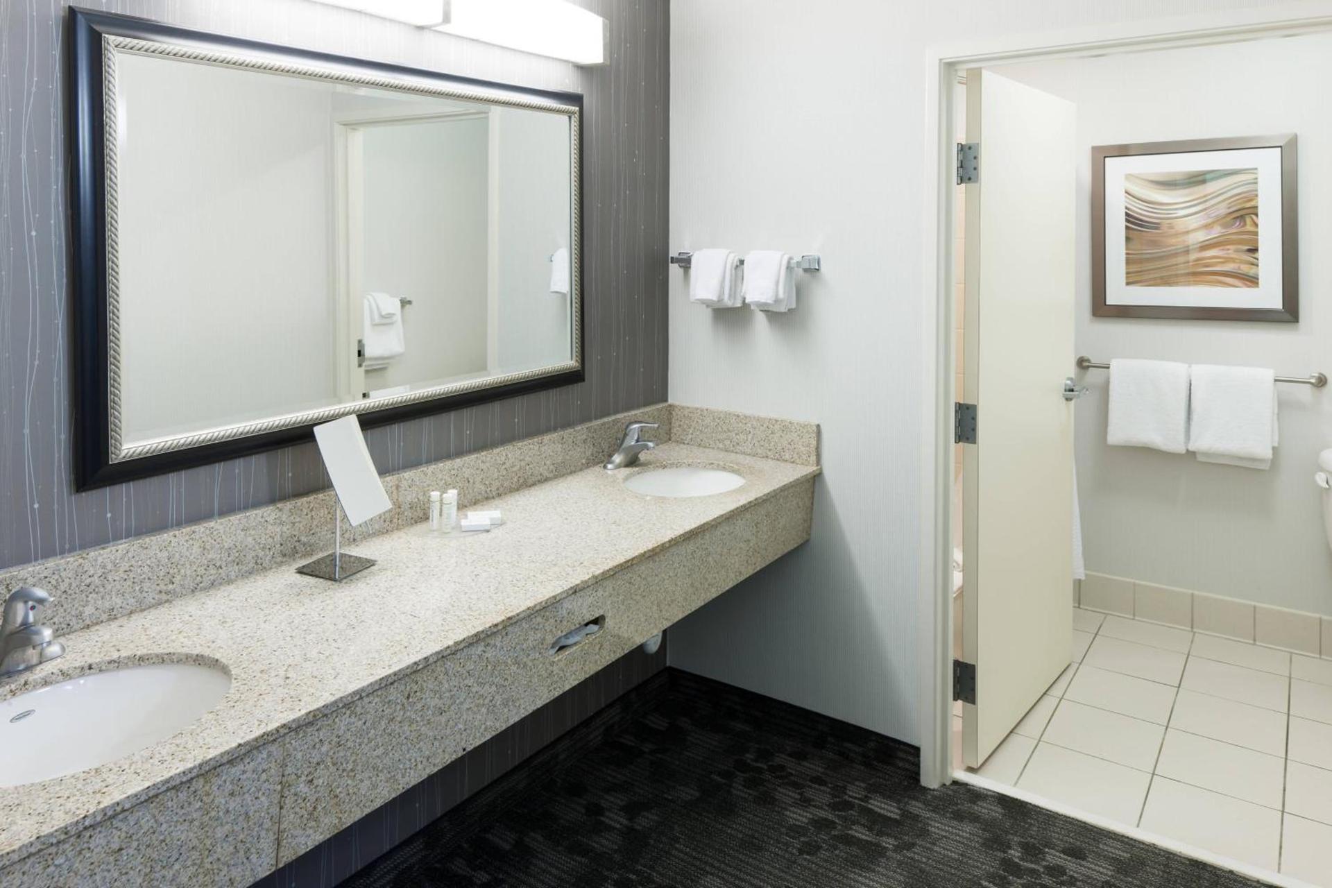 Courtyard by Marriott Hattiesburg photo 27