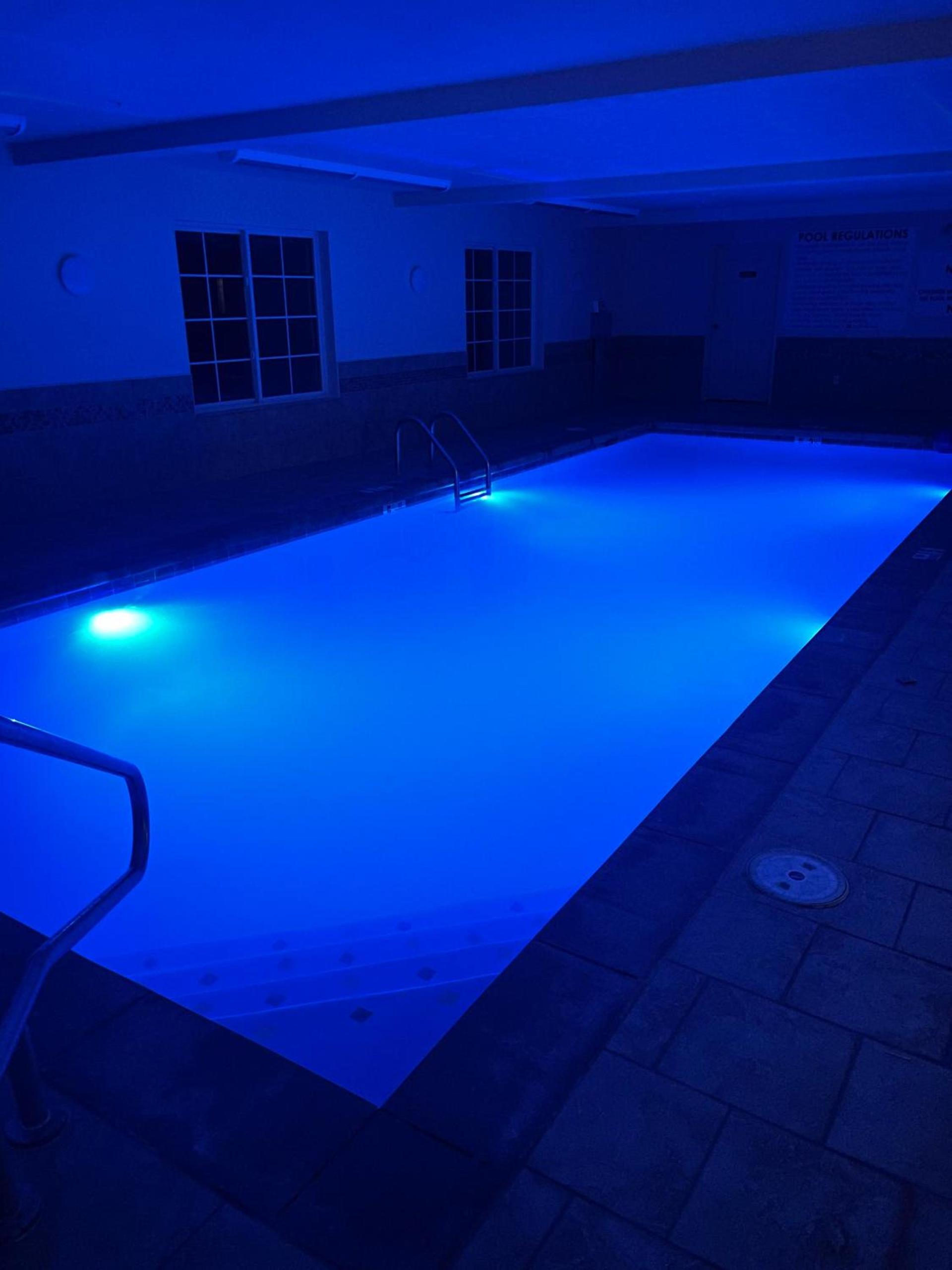 Victorian Inn photo 12