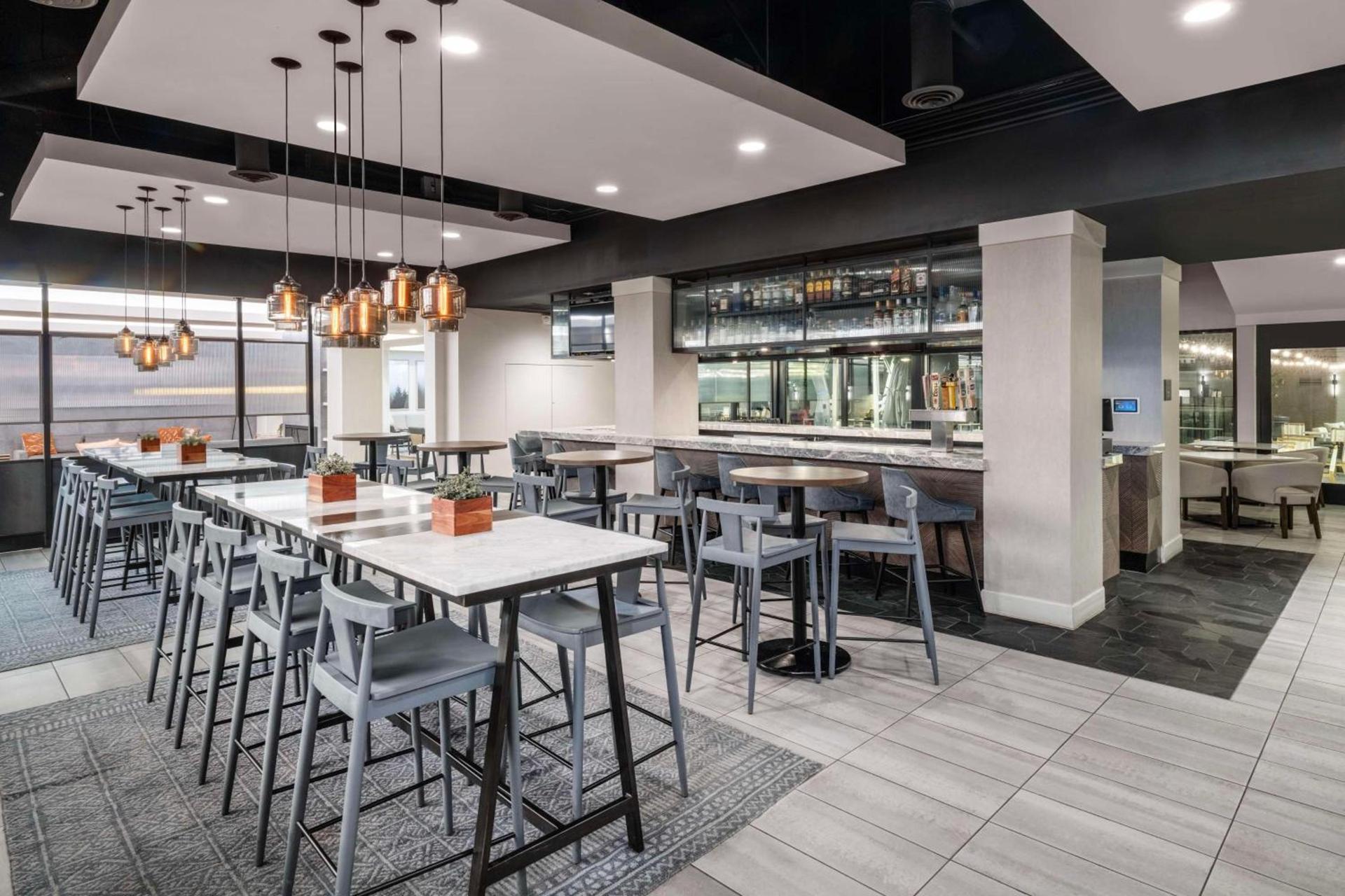 DoubleTree by Hilton Denver Cherry Creek, CO photo 45