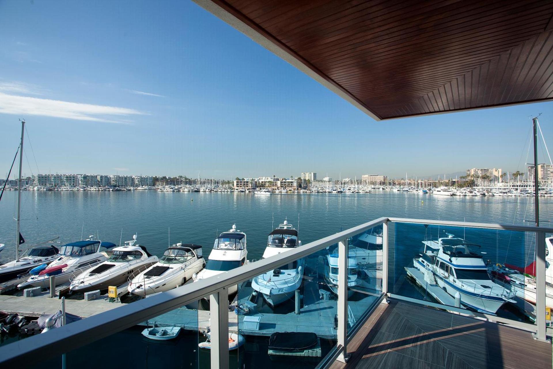 Marina del Rey Hotel photo 38
