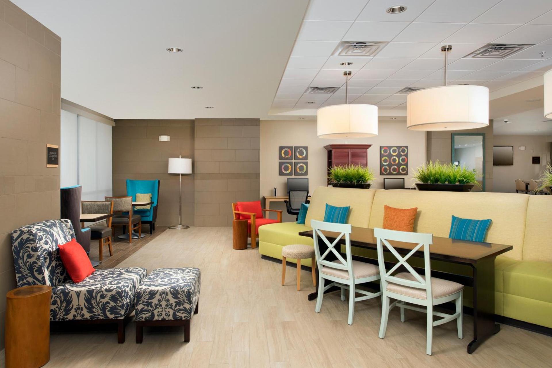Home2 Suites by Hilton Denver International Airport photo 5