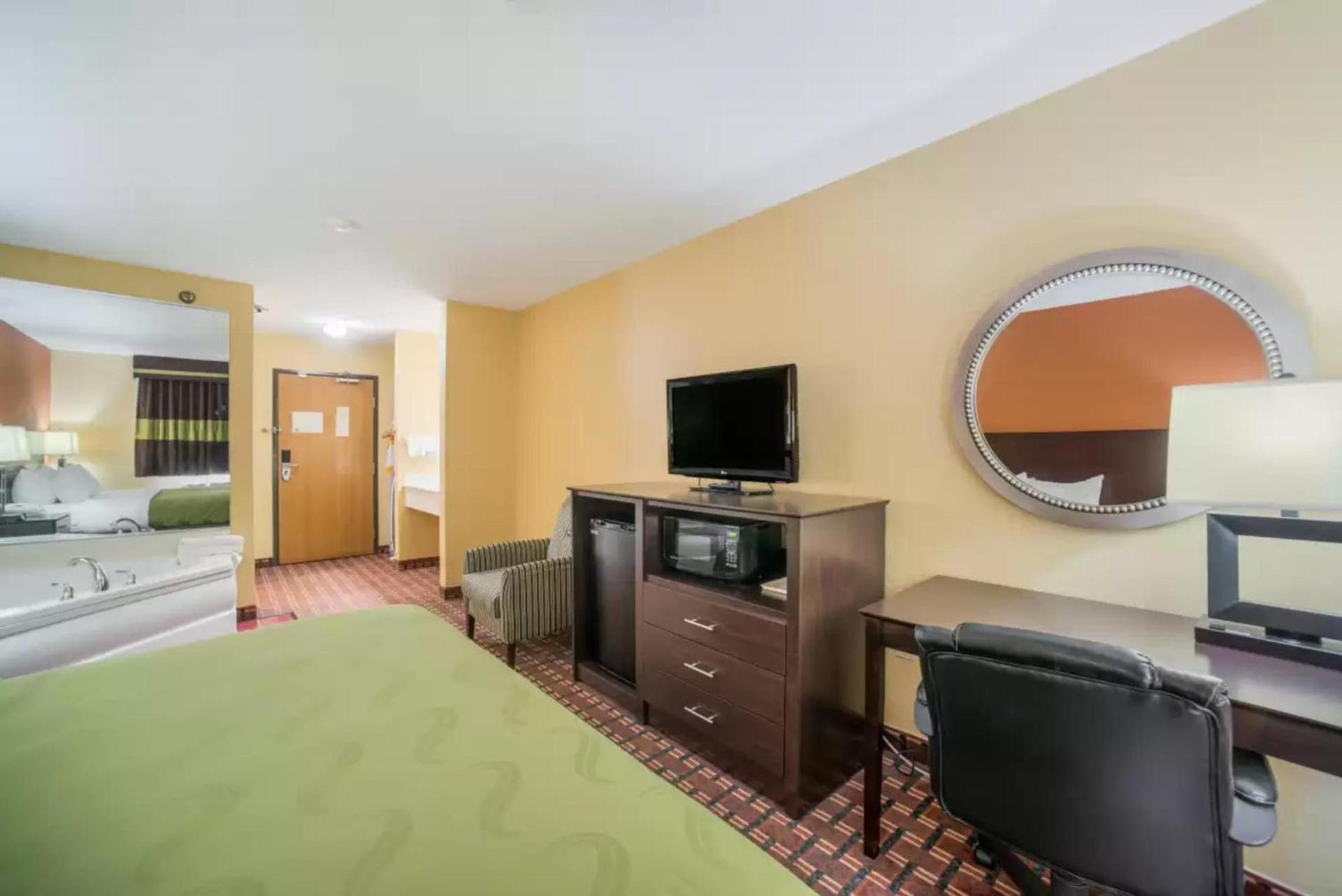 Quality Inn O'Fallon IL - St Louis photo 27