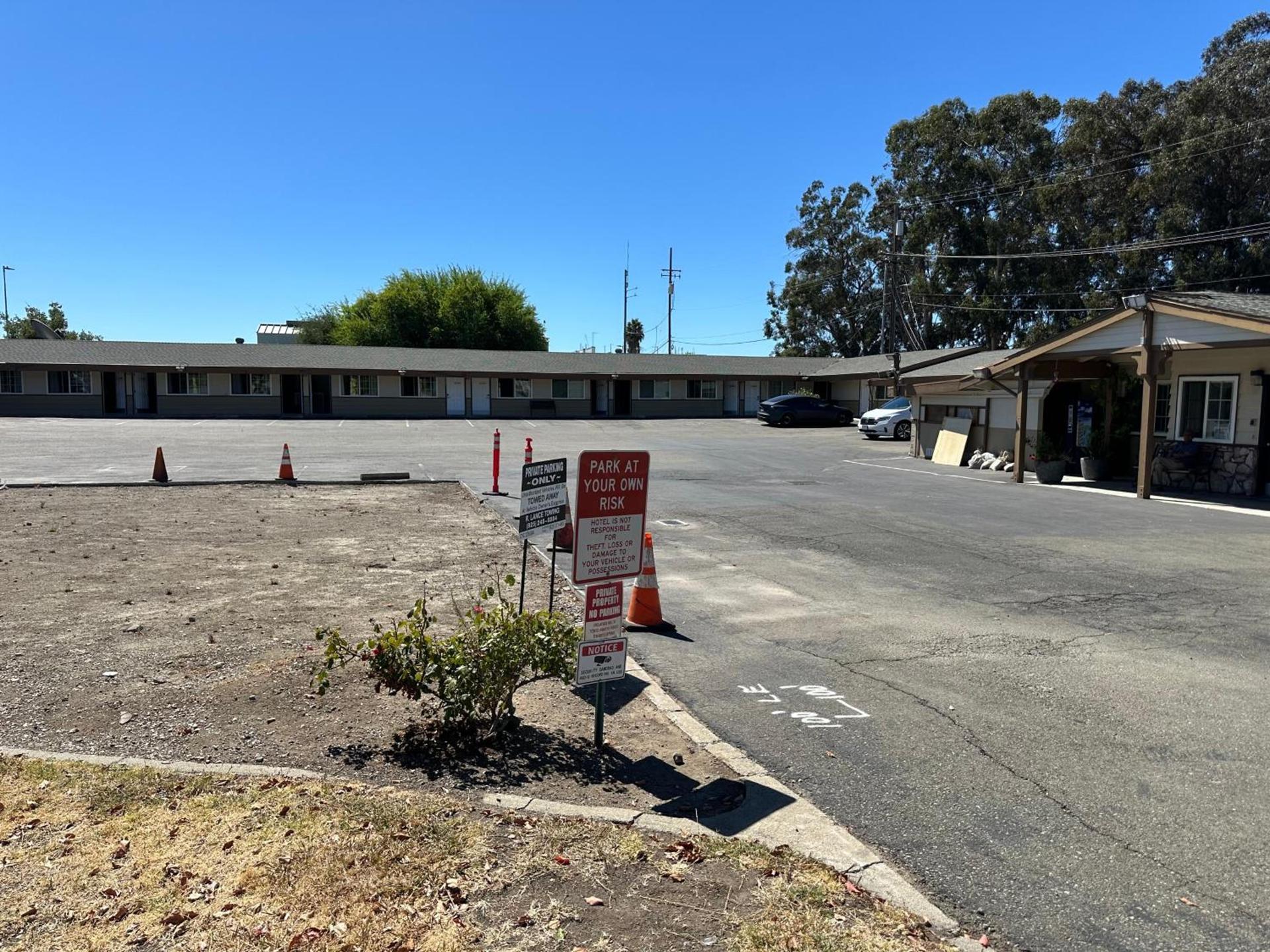 Sands Motel photo 2