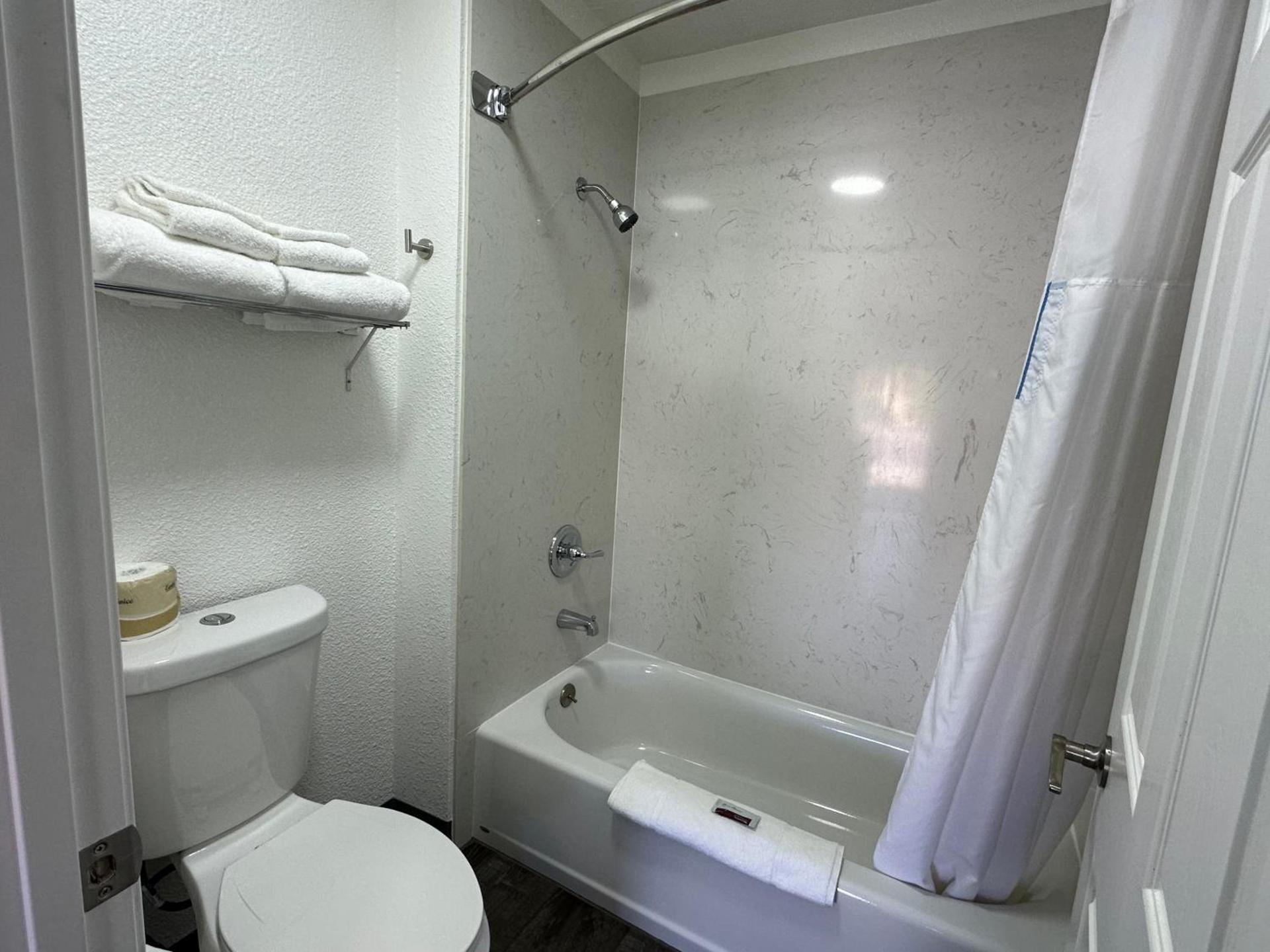 Sands Motel photo 5