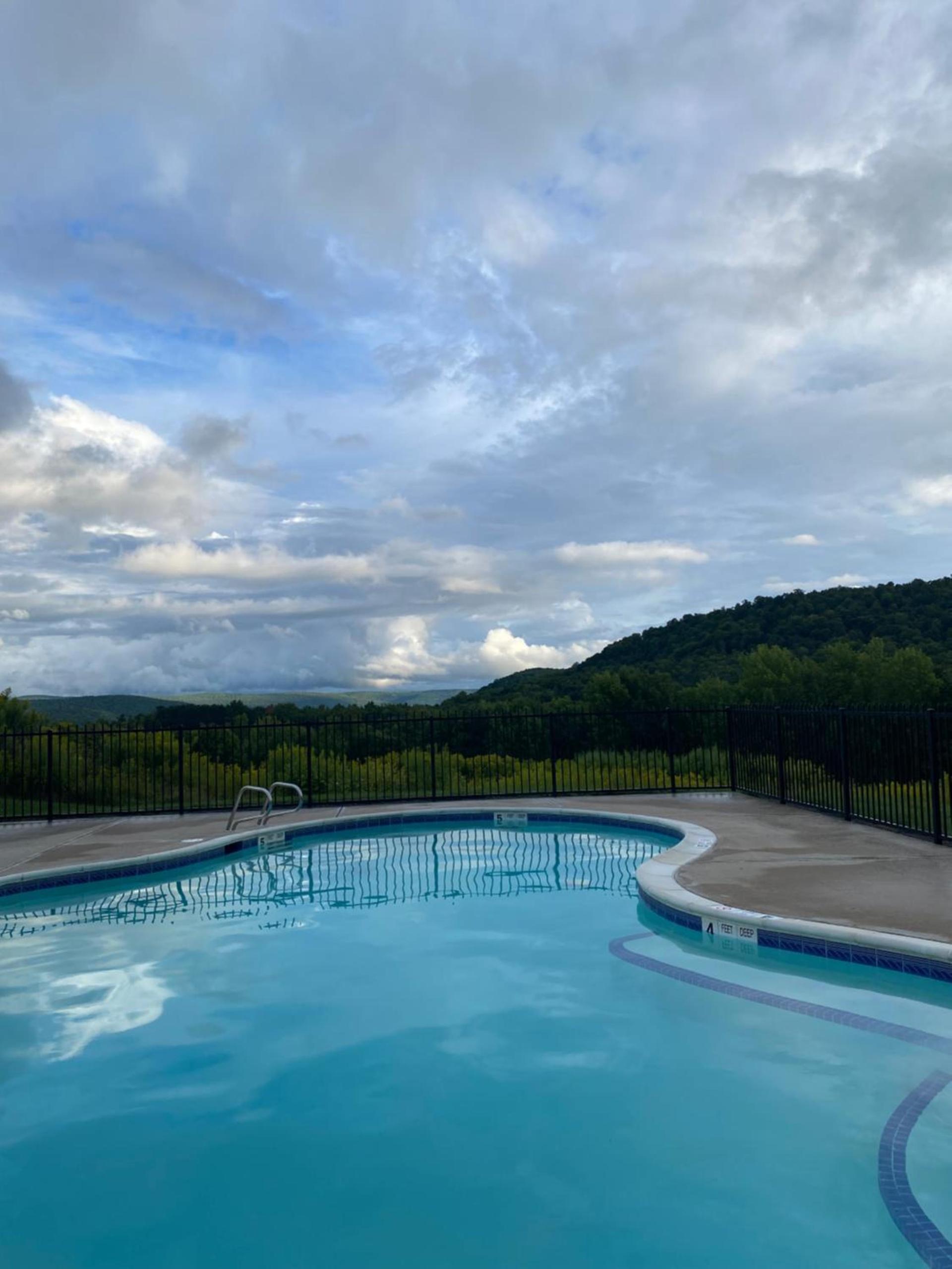 August Lodge Cooperstown photo 8
